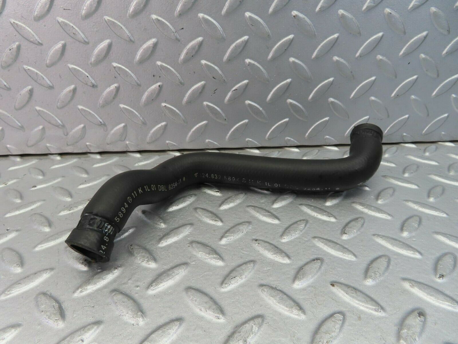 9418 Mercedes-Benz C124 300CE Coupe Water Cooling Hose Pipe 1248325894