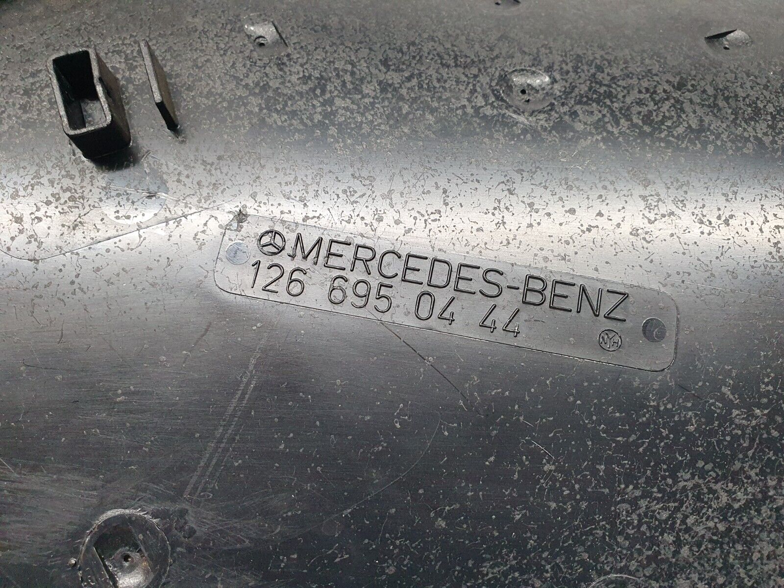 40999 Mercedes-Benz W126 300SE C Pillar Cover Right Side Beige 1266950444