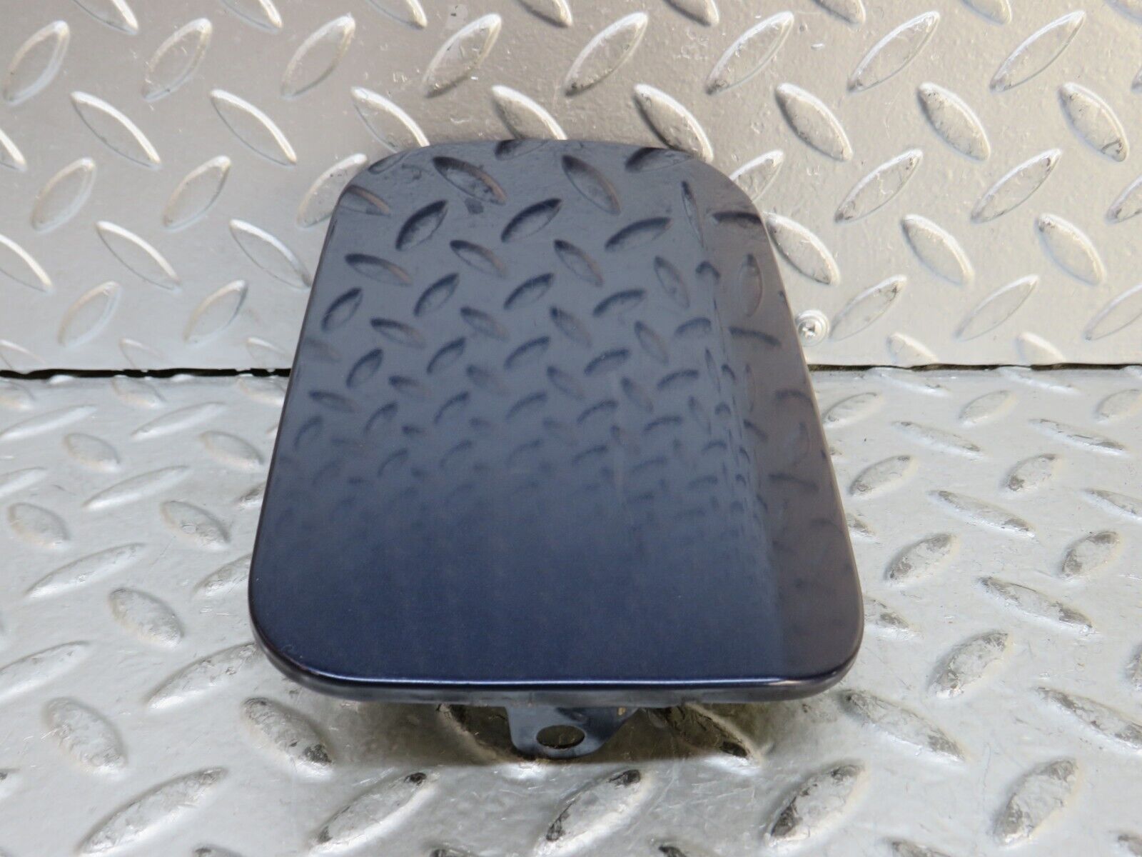 29099 Mercedes-Benz C124 320CE Coupe Fuel Tank Flap Cap 1245844539