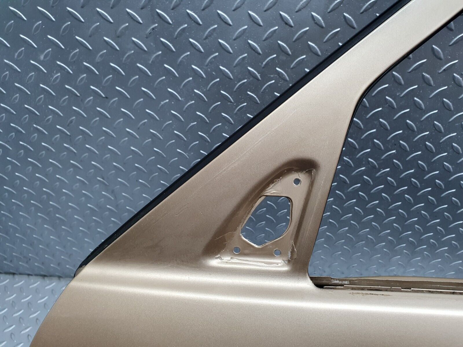 41368 Mercedes-Benz W124 200E Front Left Door