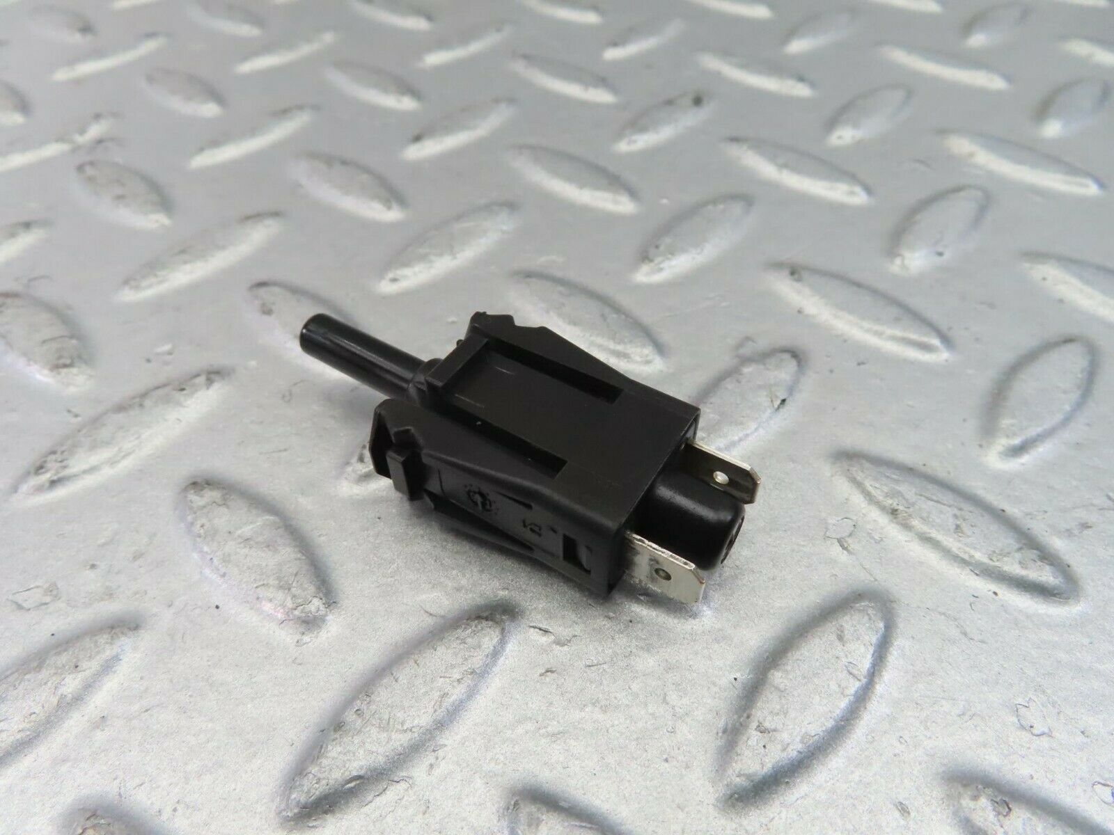 10403 Mercedes-Benz W201 190E Door Contact Switch 0015458714