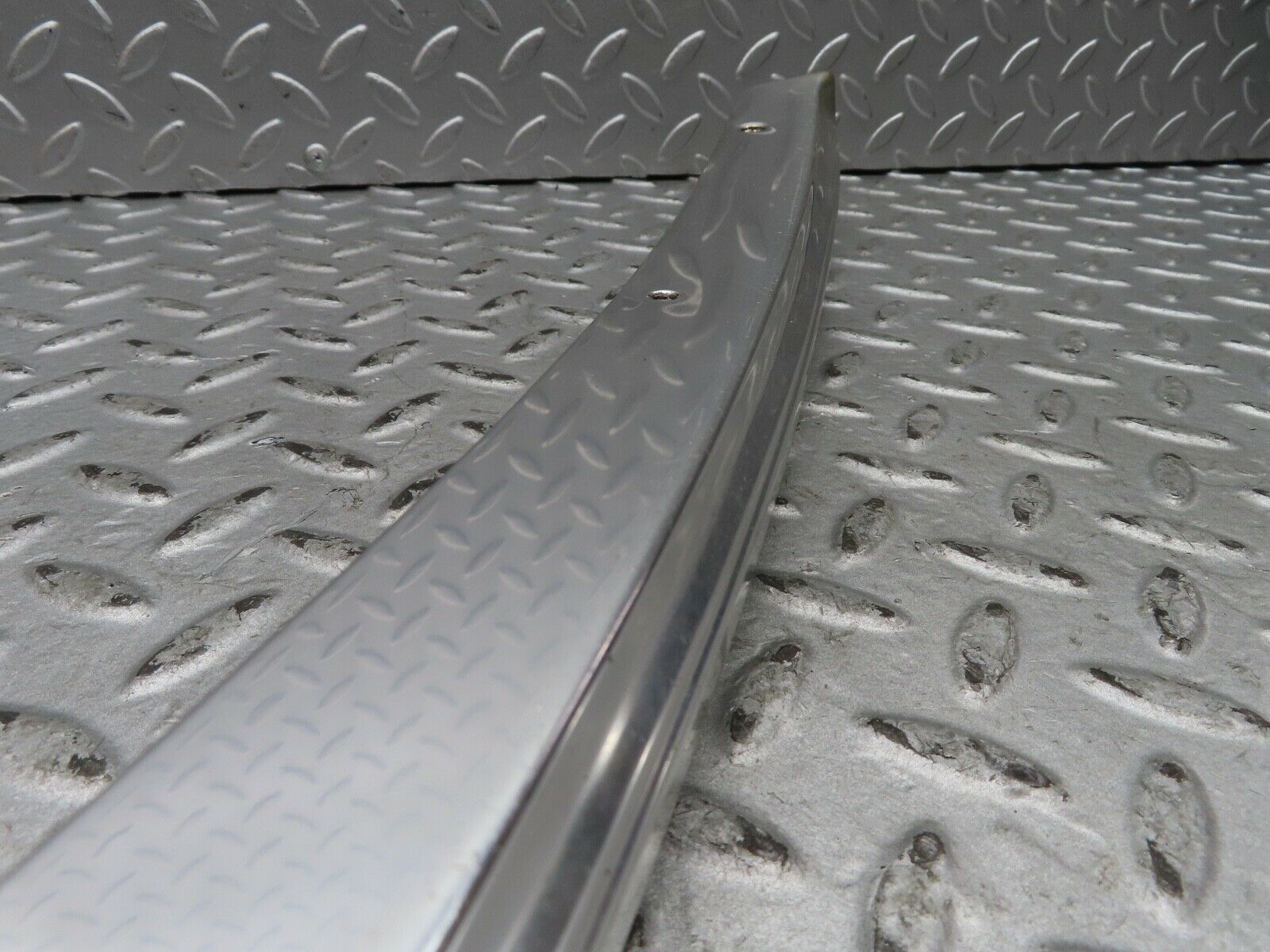 17881 Mercedes-Benz W116 450SEL Roof Chrome Moulding Trim Right Side