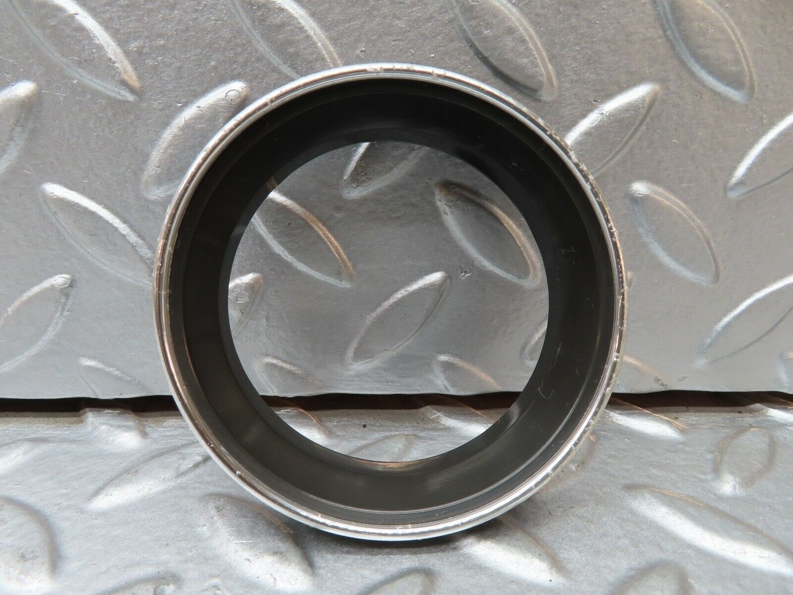 21318 Mercedes-Benz W123 230E Dashboard Air Vent Chrome Bezel