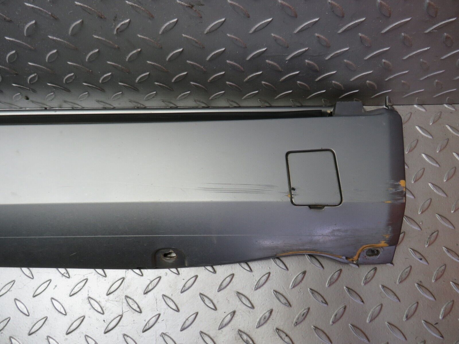 31828 Mercedes-Benz W201 190LE 1.8L Side Skirt Left Side 2016906340