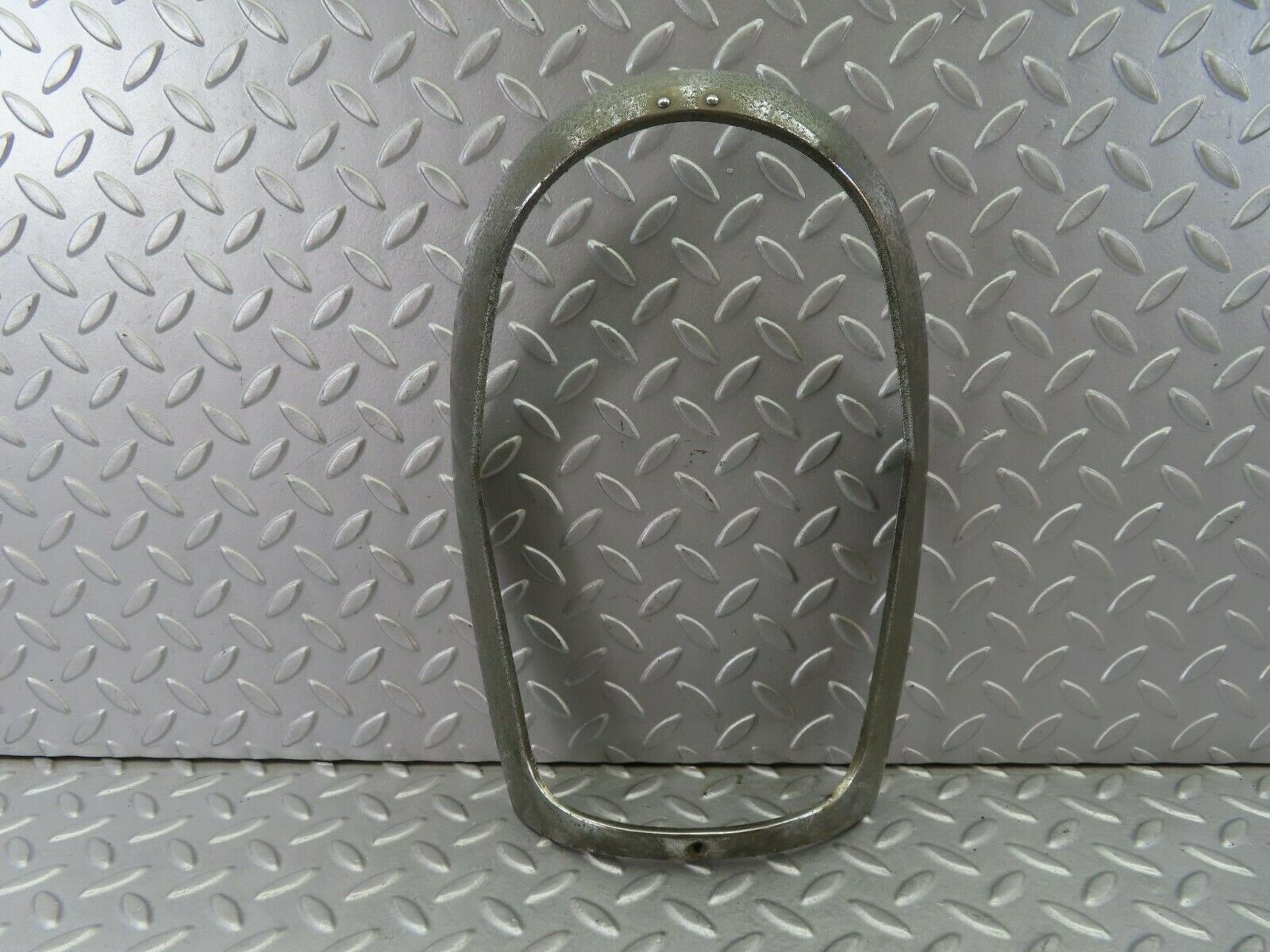 8113 Mercedes-Benz W108 Headlight Chrome Frame 1305542029