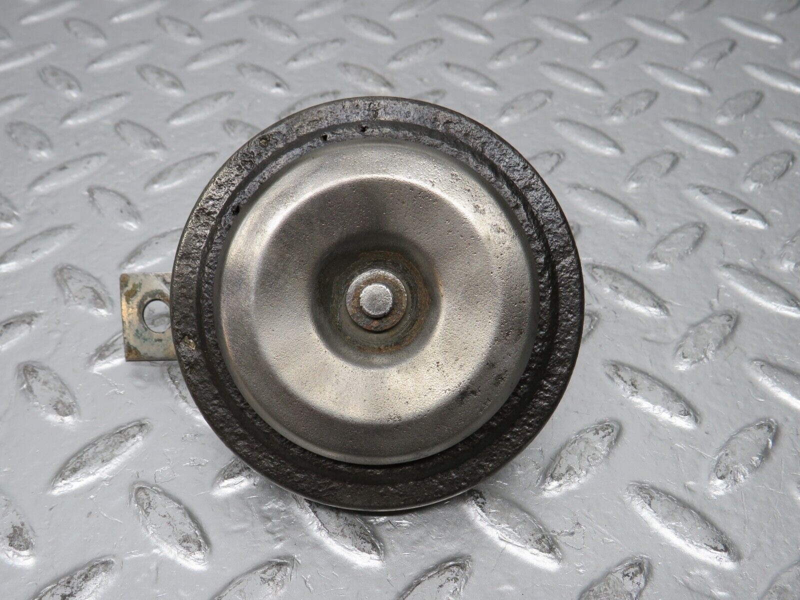 30872 Mercedes-Benz W201 190E 2.0L Horn Bosch 20016