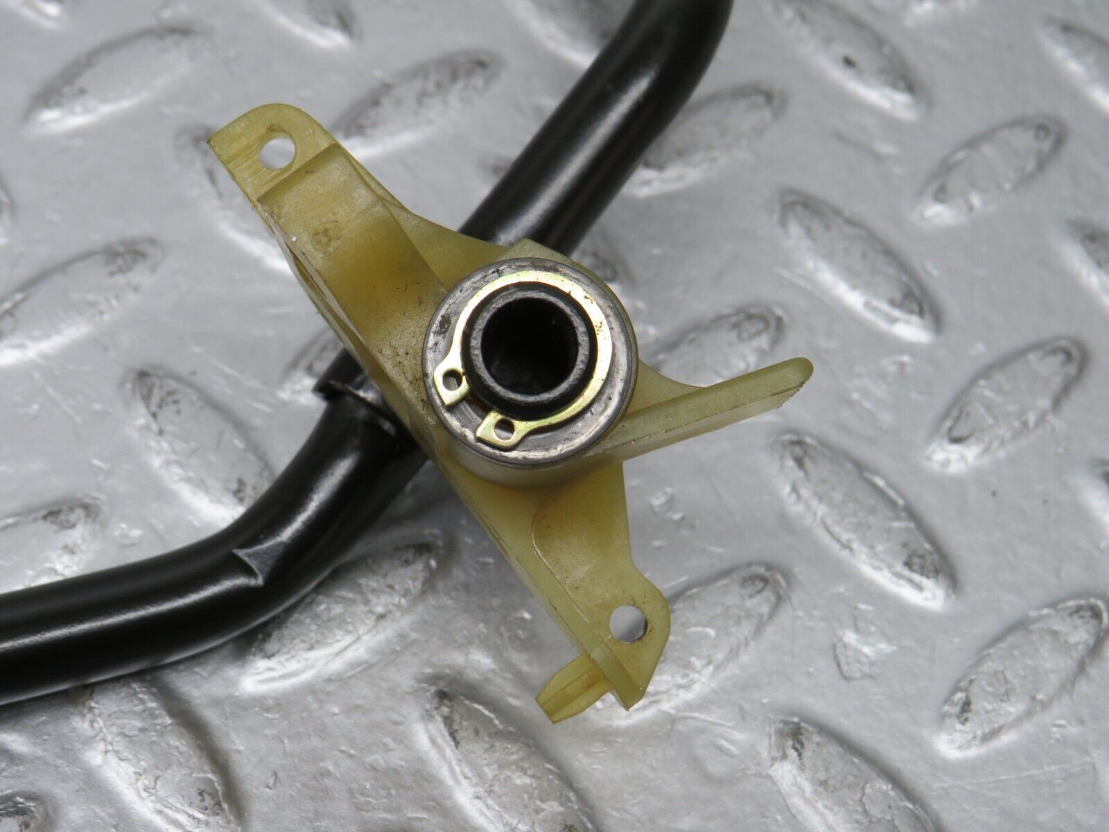 38934 Mercedes-Benz W201 190E 2.6L Accelerator Pedal Linkage 2013010218