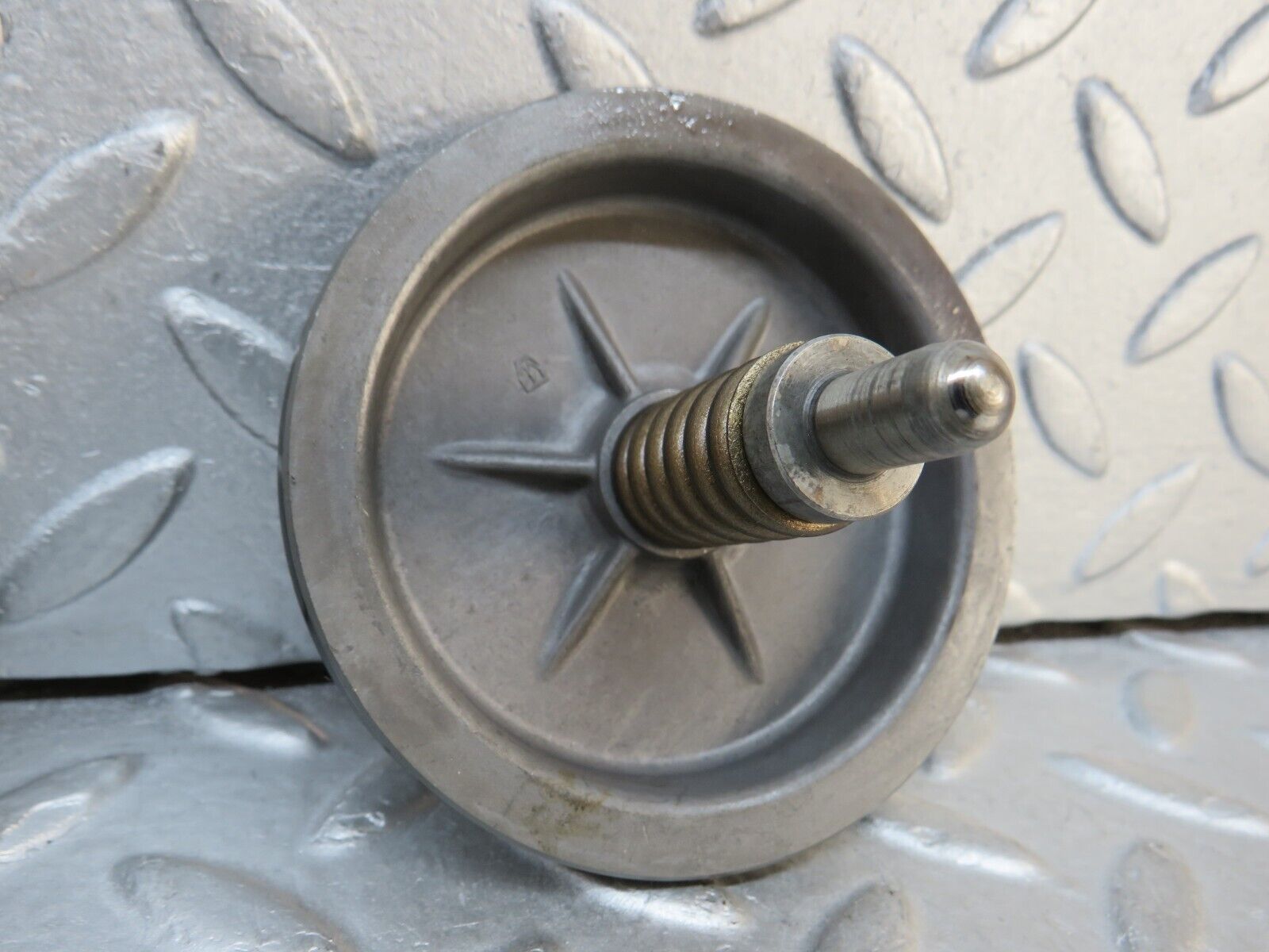 37686 Mercedes-Benz W109 300SEL Automatic Gearbox Piston