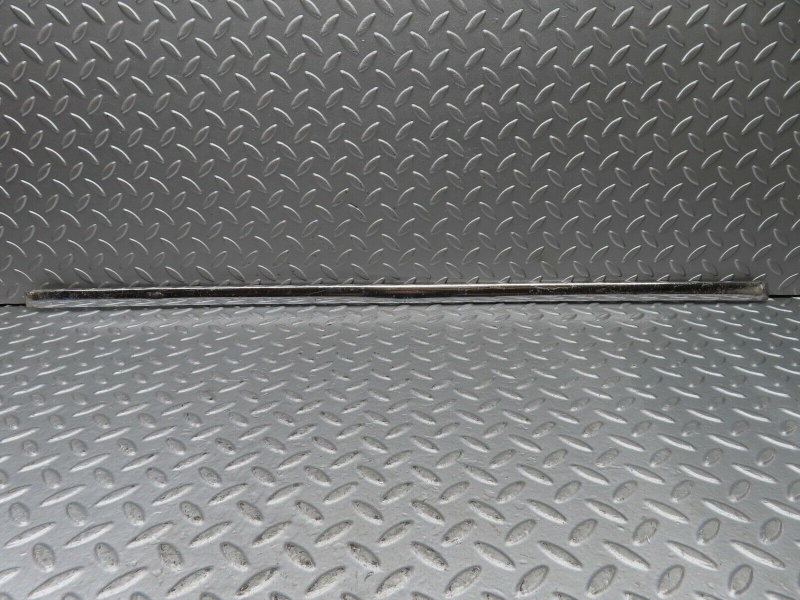 18609 Mercedes-Benz W120 W121 Ponton Front Door Lower Chrome Moulding Trim