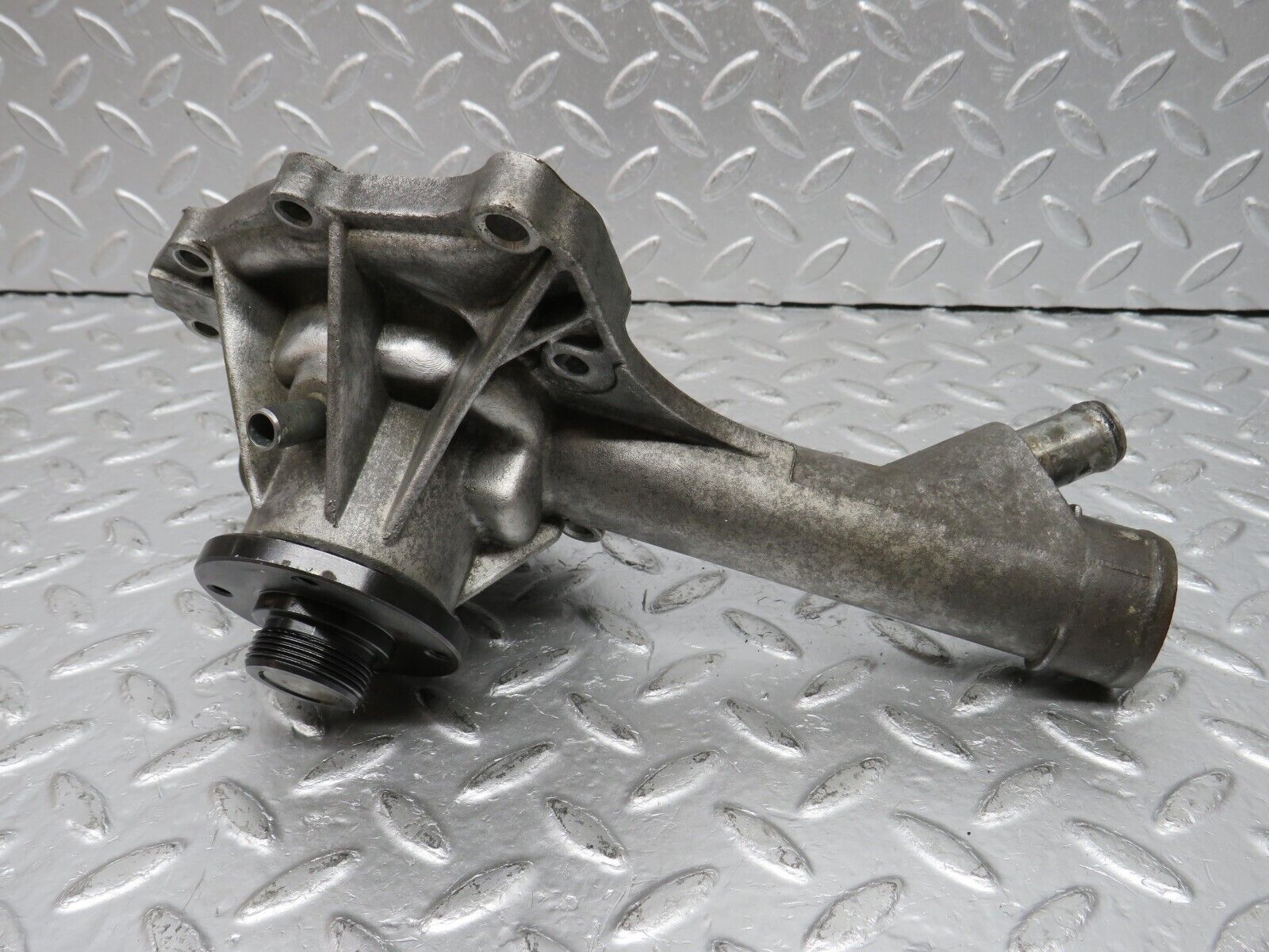 33404 Mercedes-Benz W202 C180 Water Pump