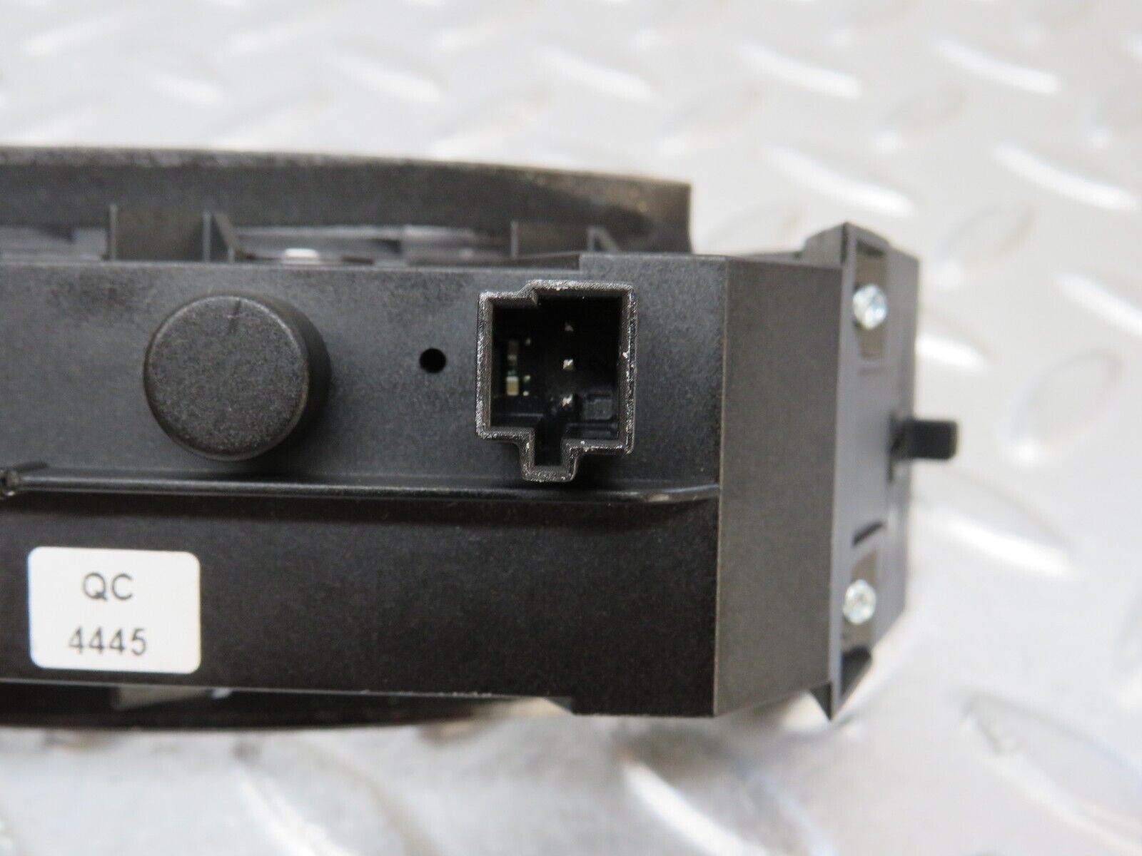 35142 Mercedes-Benz W221 Dashboard Control Switch Unit Panel 2218202910