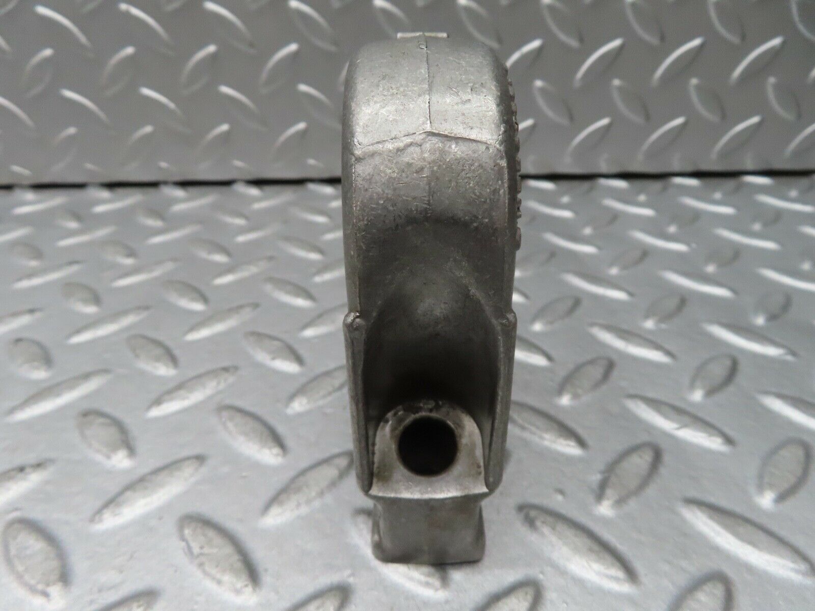 17728 Mercedes-Benz W116 450SEL Camshaft Tower Bearing 1160514312