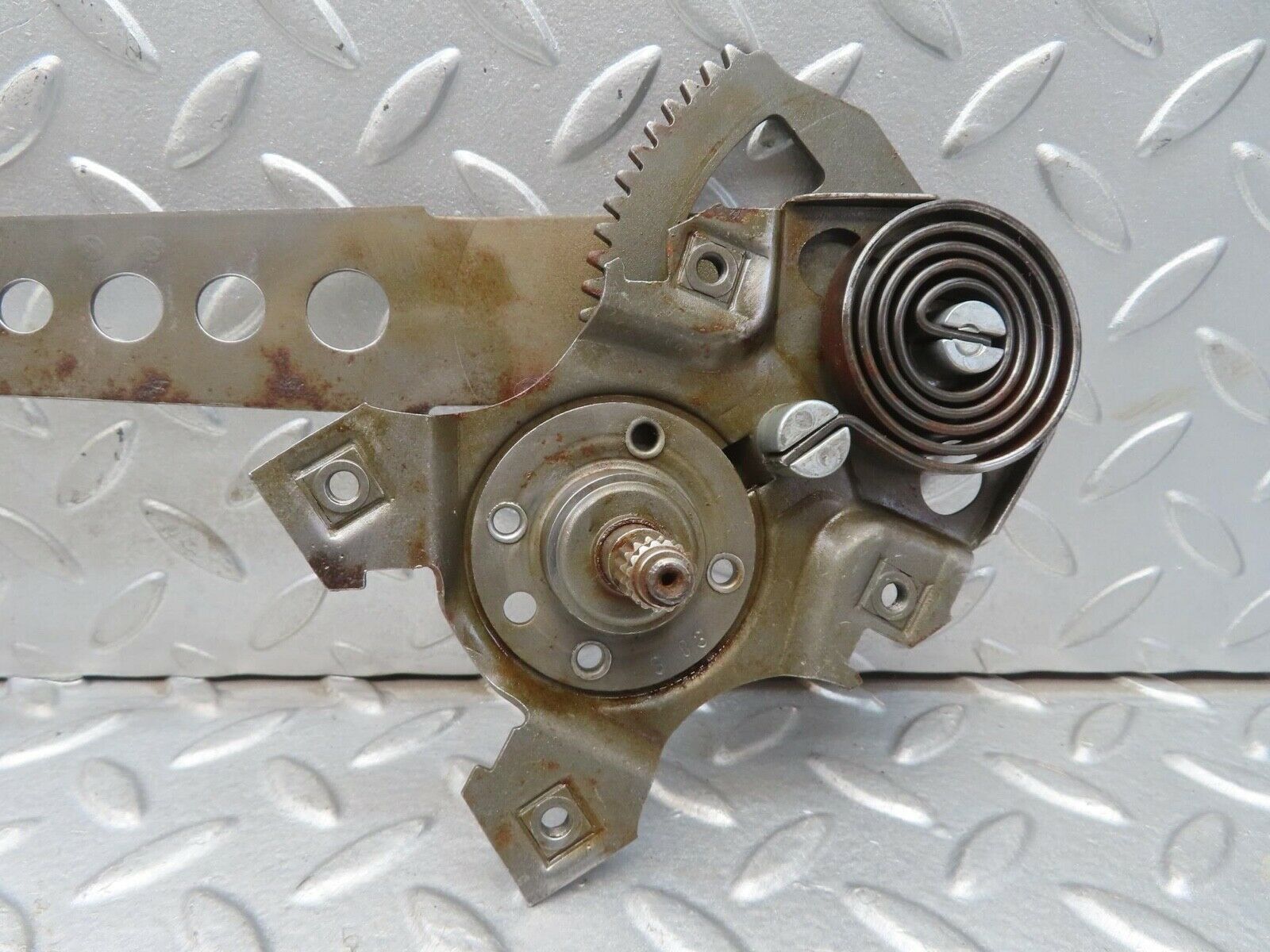 13652 Mercedes-Benz W123 200 Rear Left Manual Window Regulator