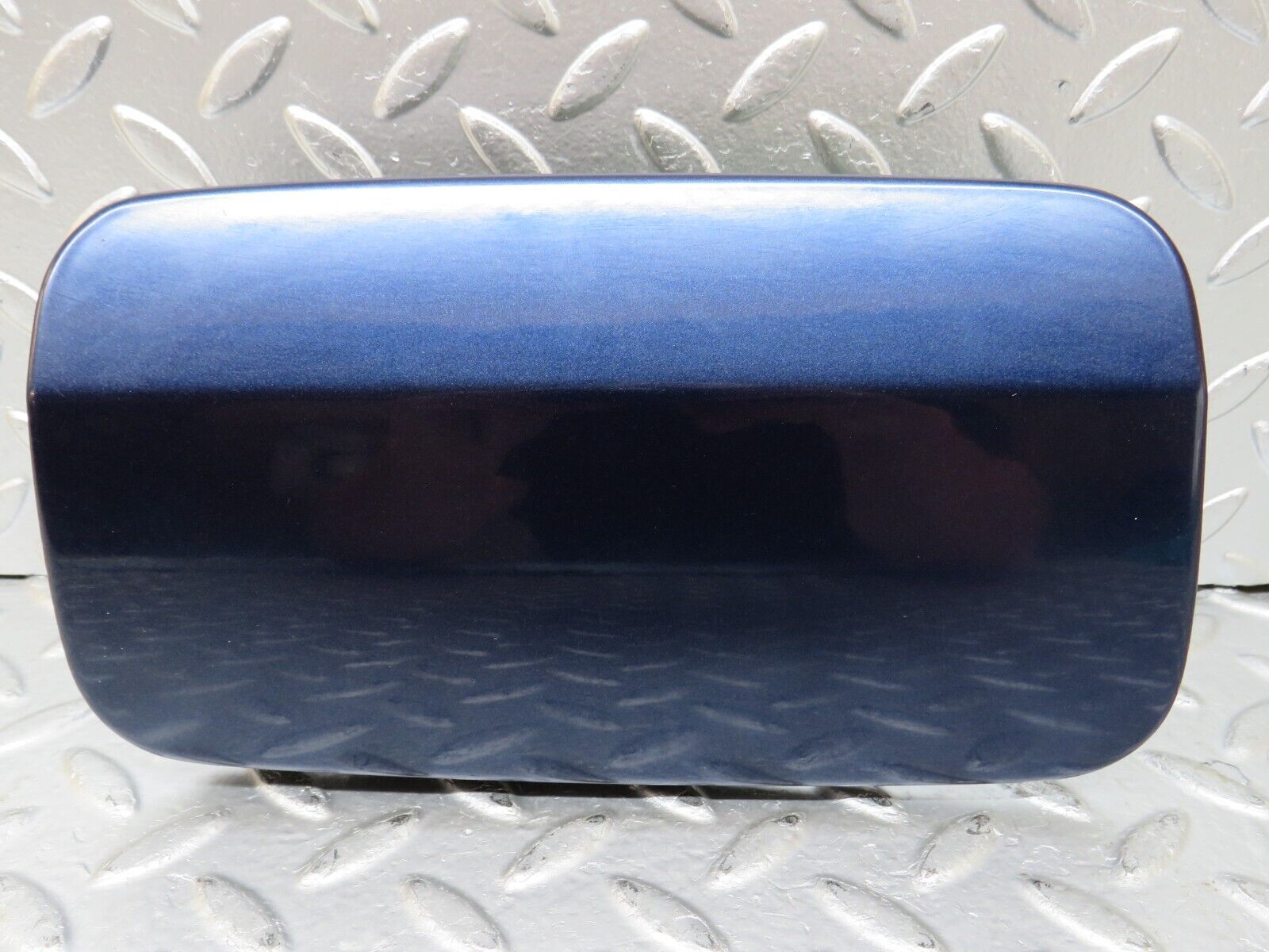 25807 Mercedes-Benz W124 280E Fuel Tank Flap Cap 1245841639