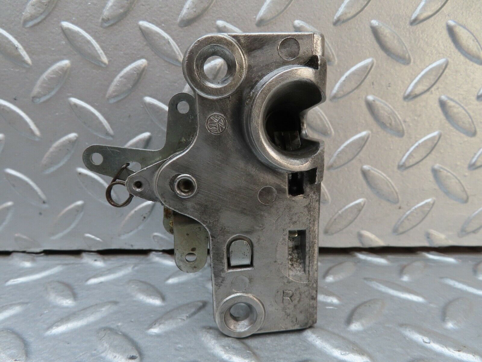 18585 Mercedes-Benz W120 W121 Ponton Rear Right Door Lock Mechanism