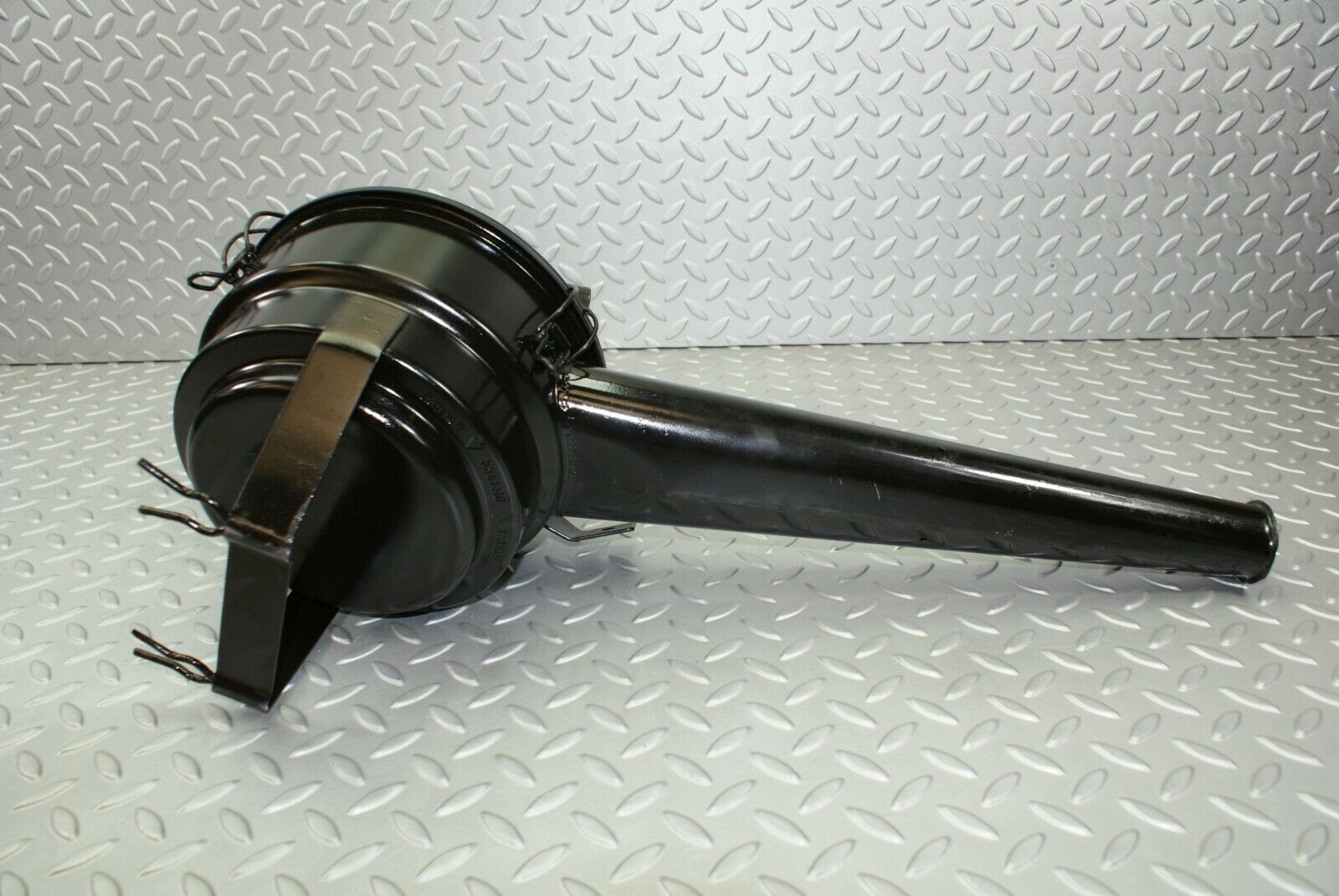 3081 Mercedes-Benz W115 220D Air Filter Box 3705585333