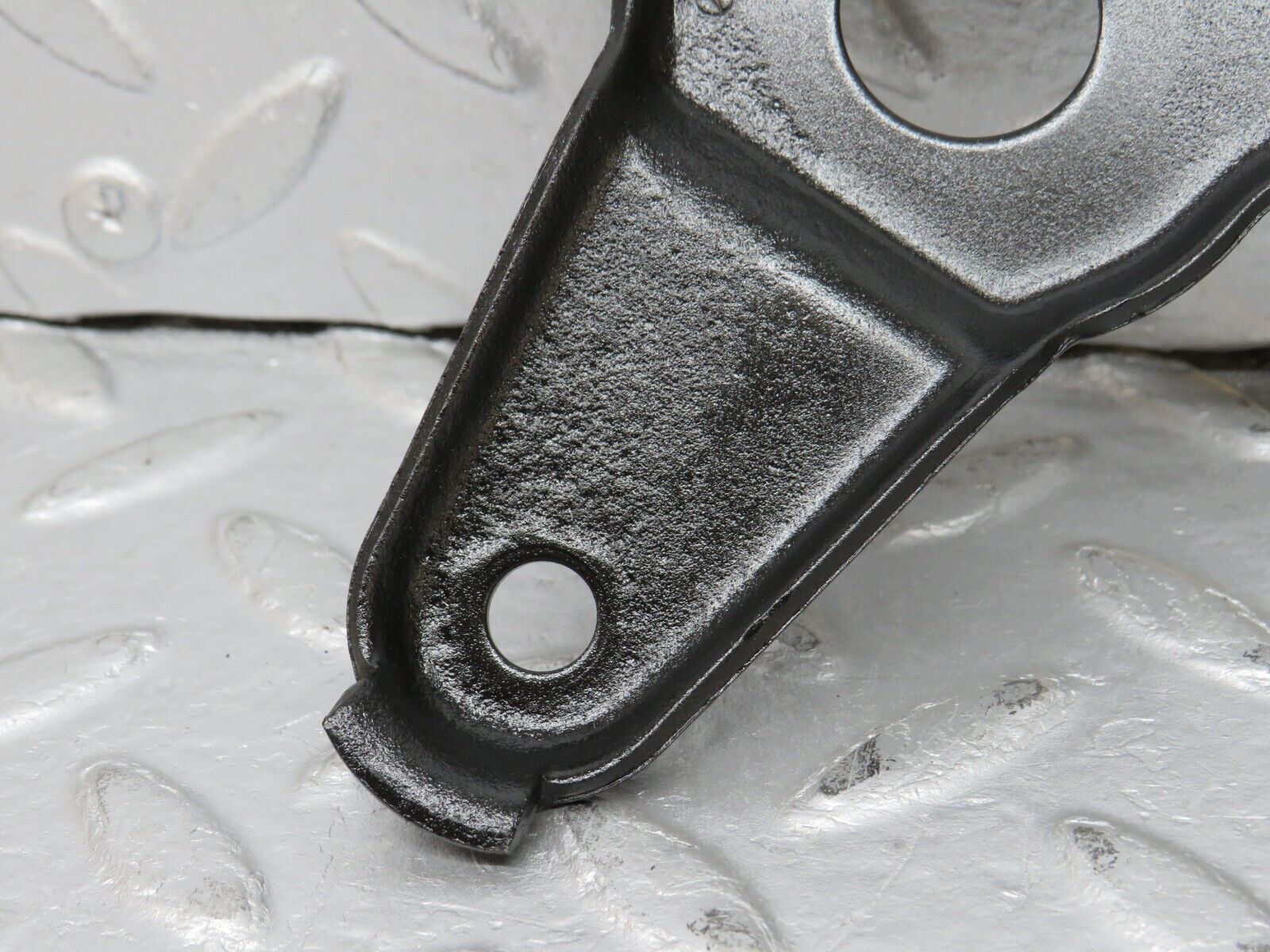 38930 Mercedes-Benz W201 190E 2.6L Belt Tensioner Bracket 1032021240