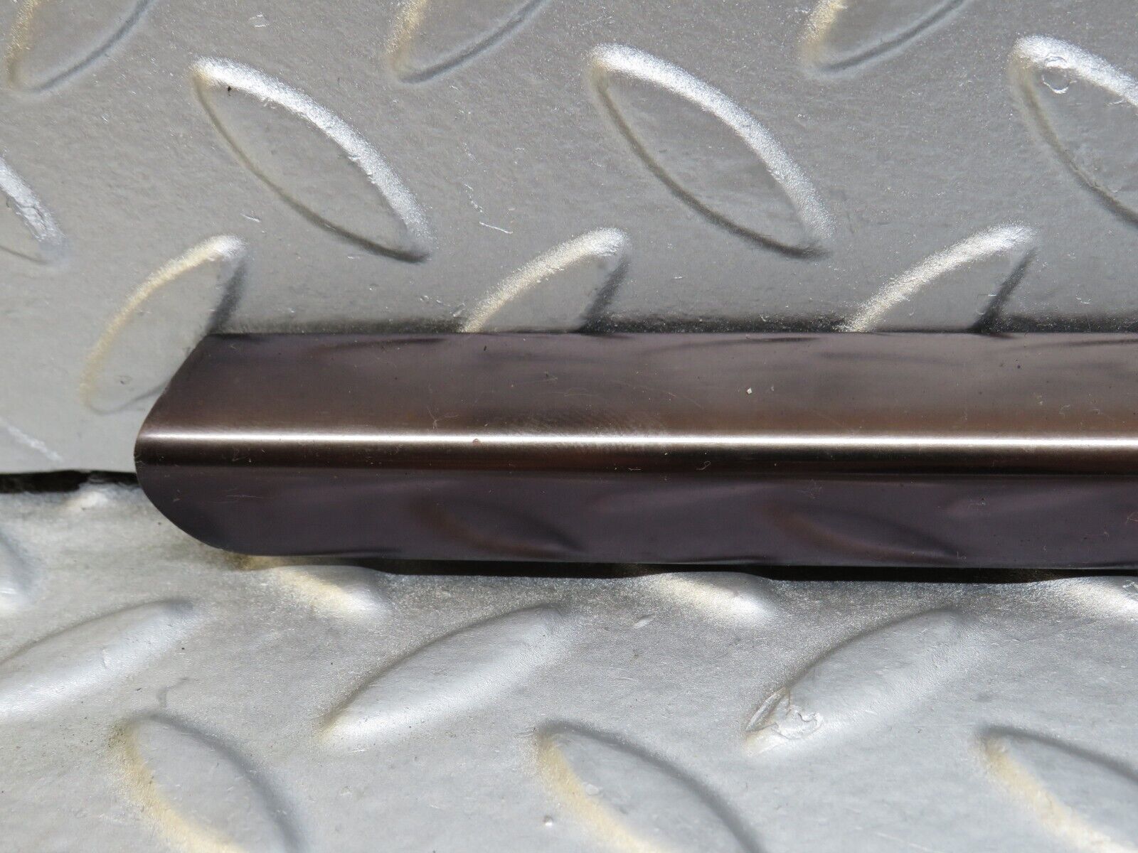 35079 Mercedes-Benz W210 320E Front Right Door Window Exterior Trim