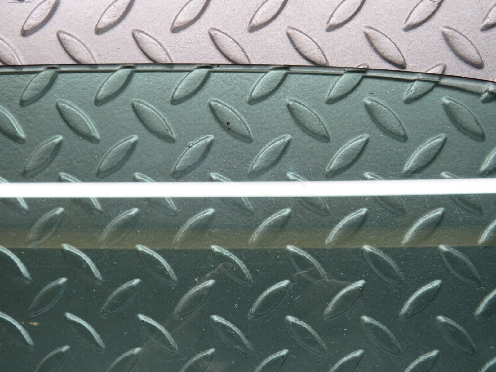 37874 Mercedes-Benz A124 320E Cabriolet Front Right Door Window Glass