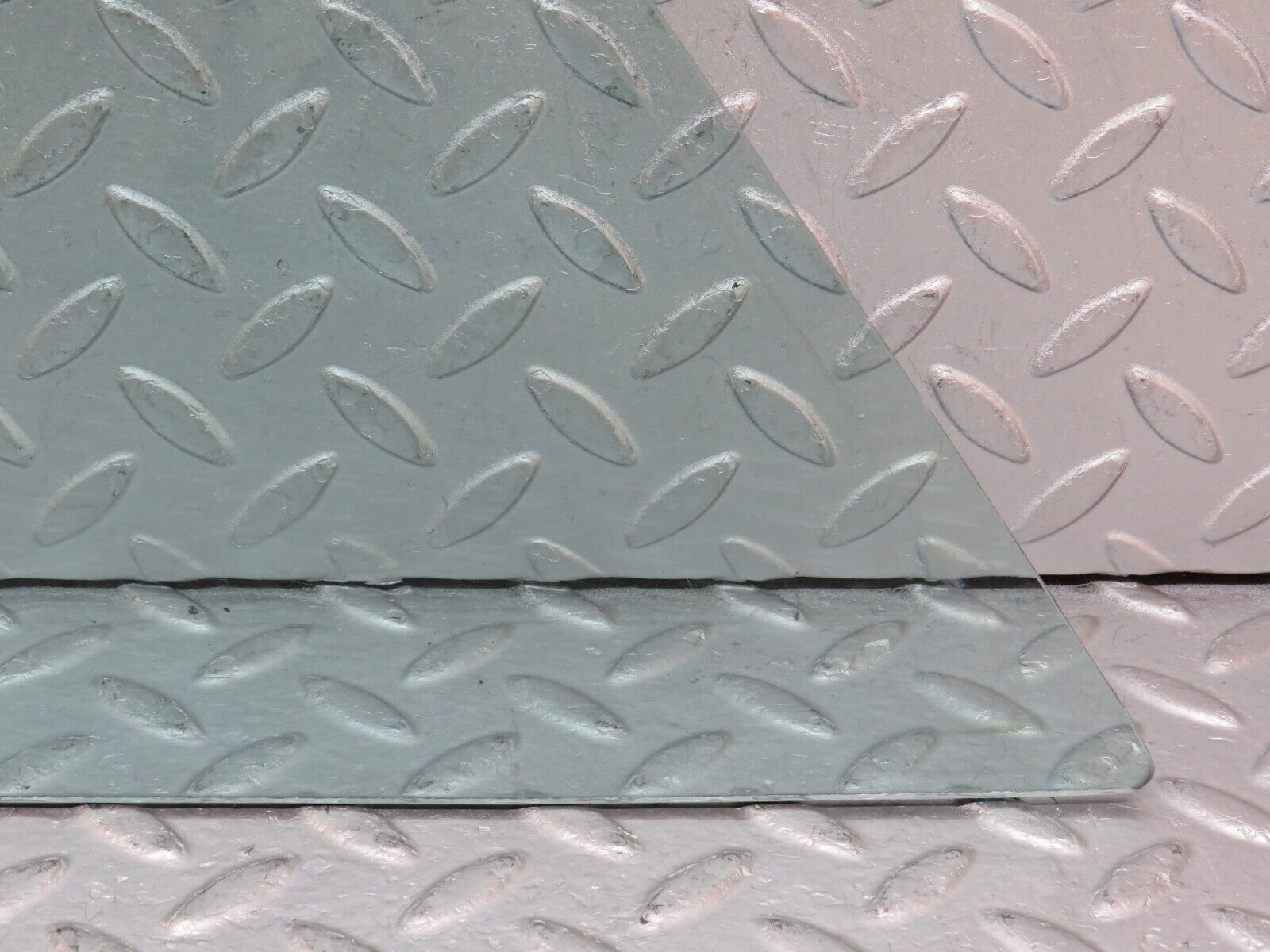 35794 Mercedes-Benz W108 Rear Left Quarter Window Glass