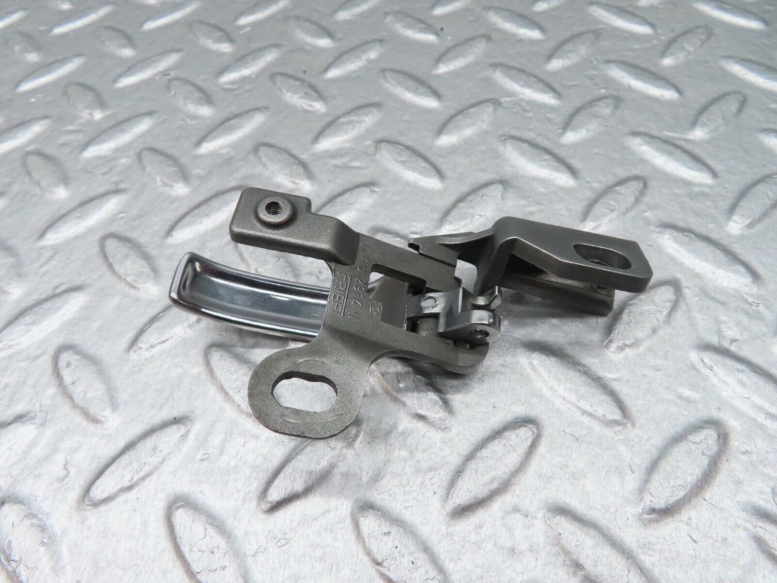 17943 Mercedes-Benz W123 200 Left Interior Door Handle 1237600161