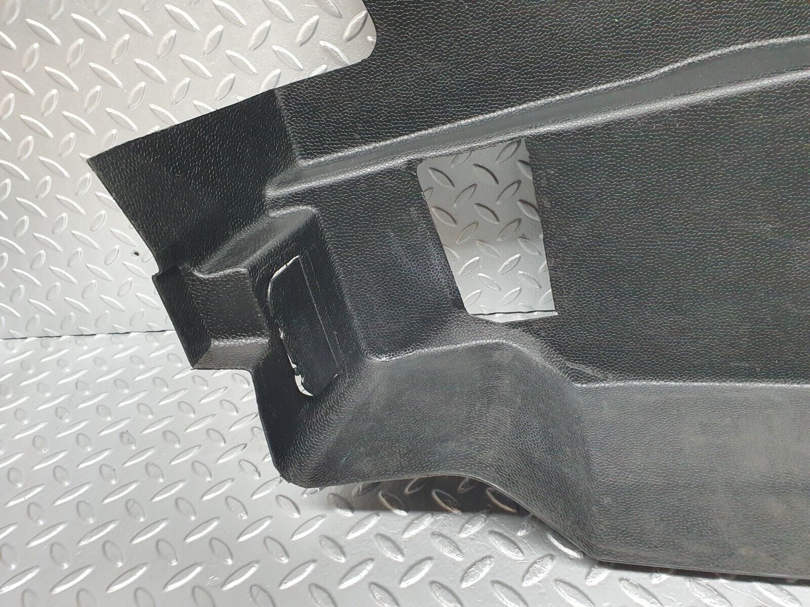 41477 Mercedes-Benz W124 200E Trunk Cover Panel Left Side 1246900730