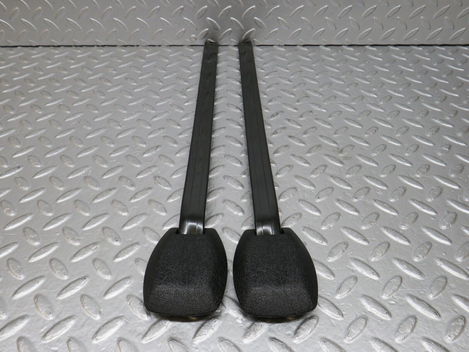 33767 Mercedes-Benz W201 190E 2.0L Seat Belt Runner Pair 2019190920