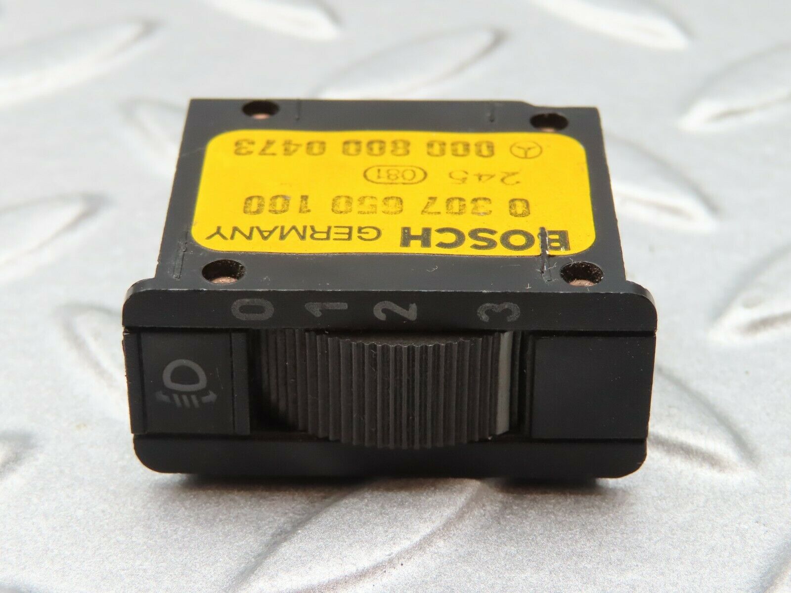 4445 Mercedes-Benz W123 230E Headlight Level Switch 0008000473