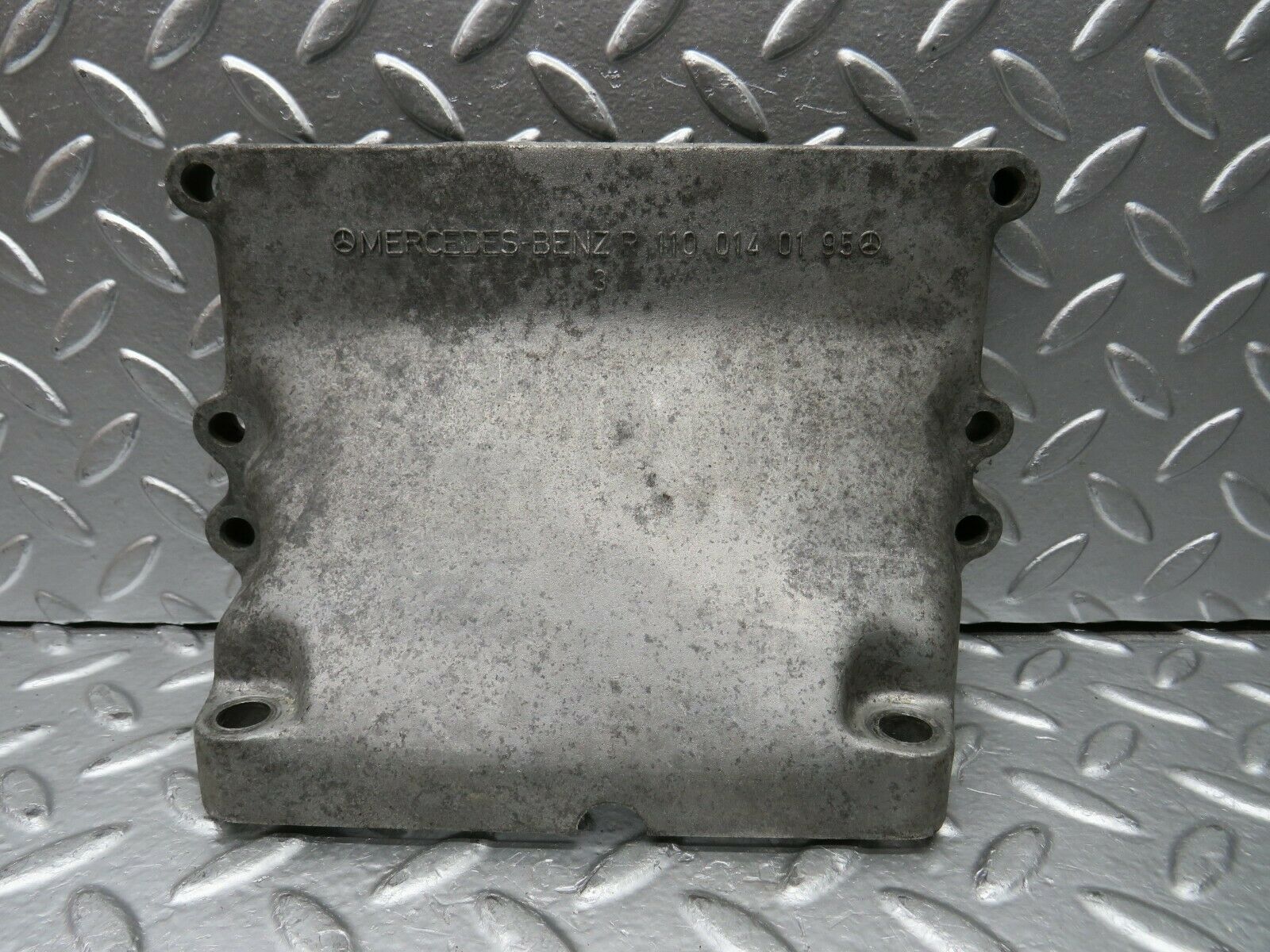 24049 Mercedes-Benz W123 280E Gearbox Support 1100140195