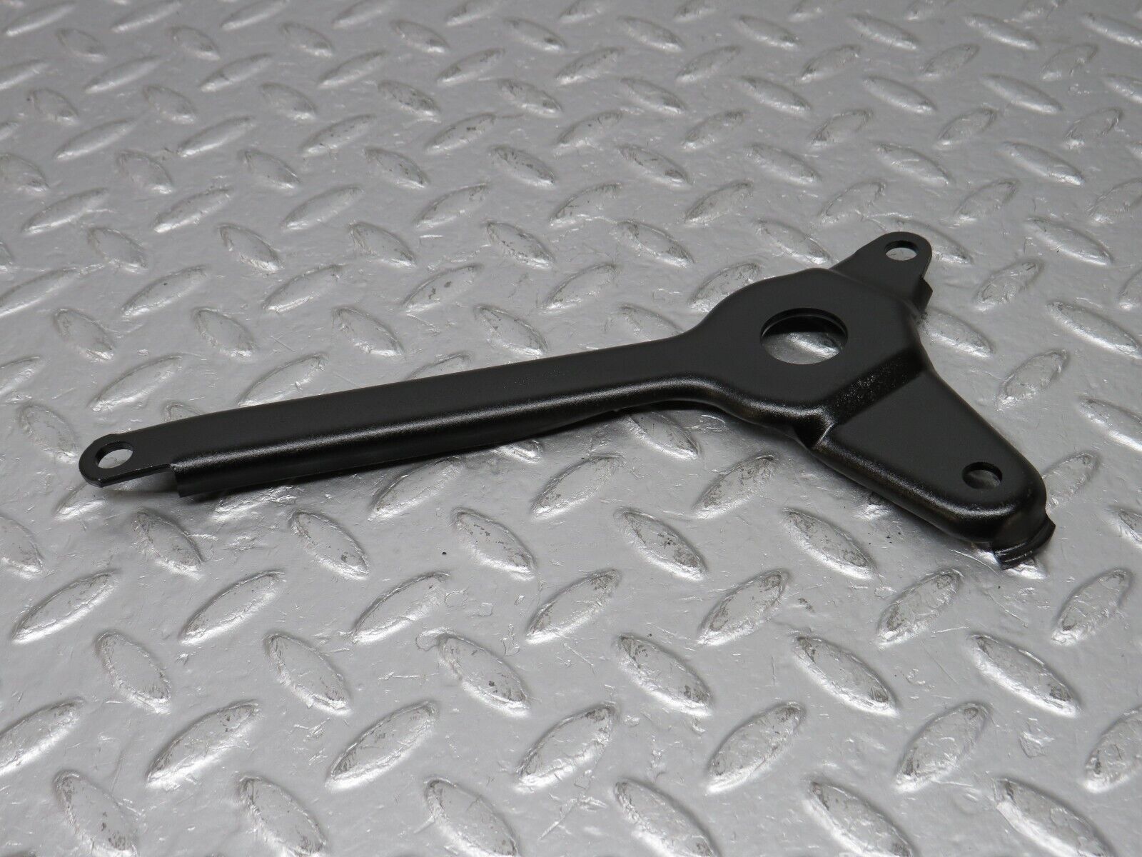 38930 Mercedes-Benz W201 190E 2.6L Belt Tensioner Bracket 1032021240