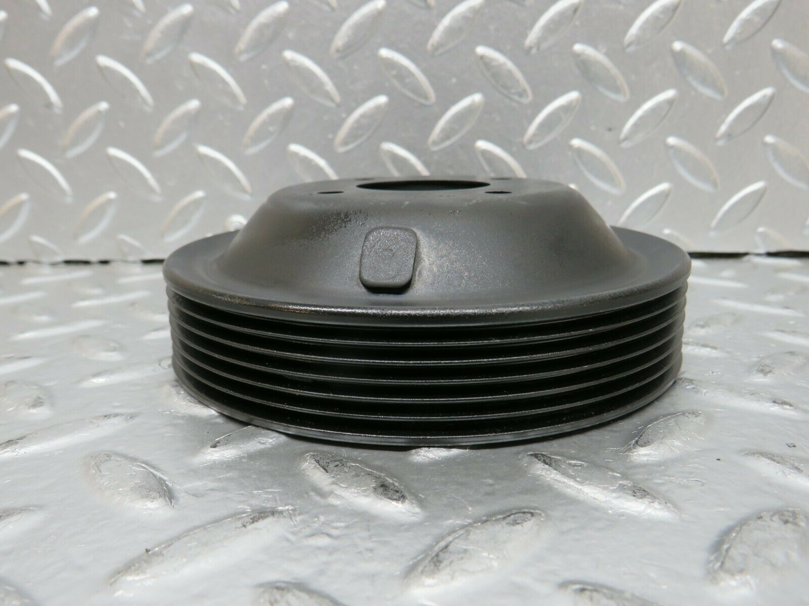 24343 Mercedes-Benz S124 220TE Wagon Water Pump Pulley 1112020110