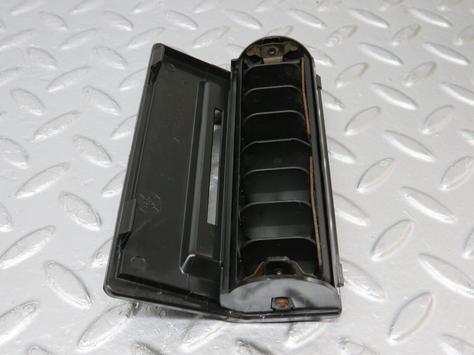 34339 Mercedes-Benz C126 380SEC Coupe Centre Console Air Vent 1268300013