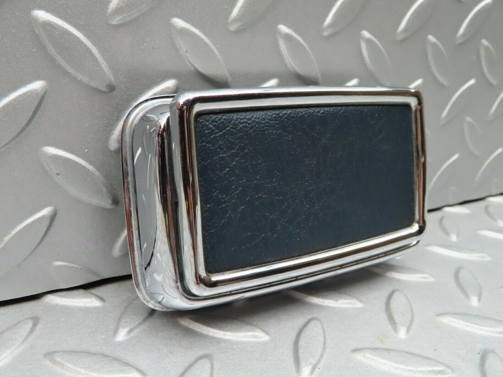 3426 Mercedes-Benz W108 280SE Rear Ashtray Blue