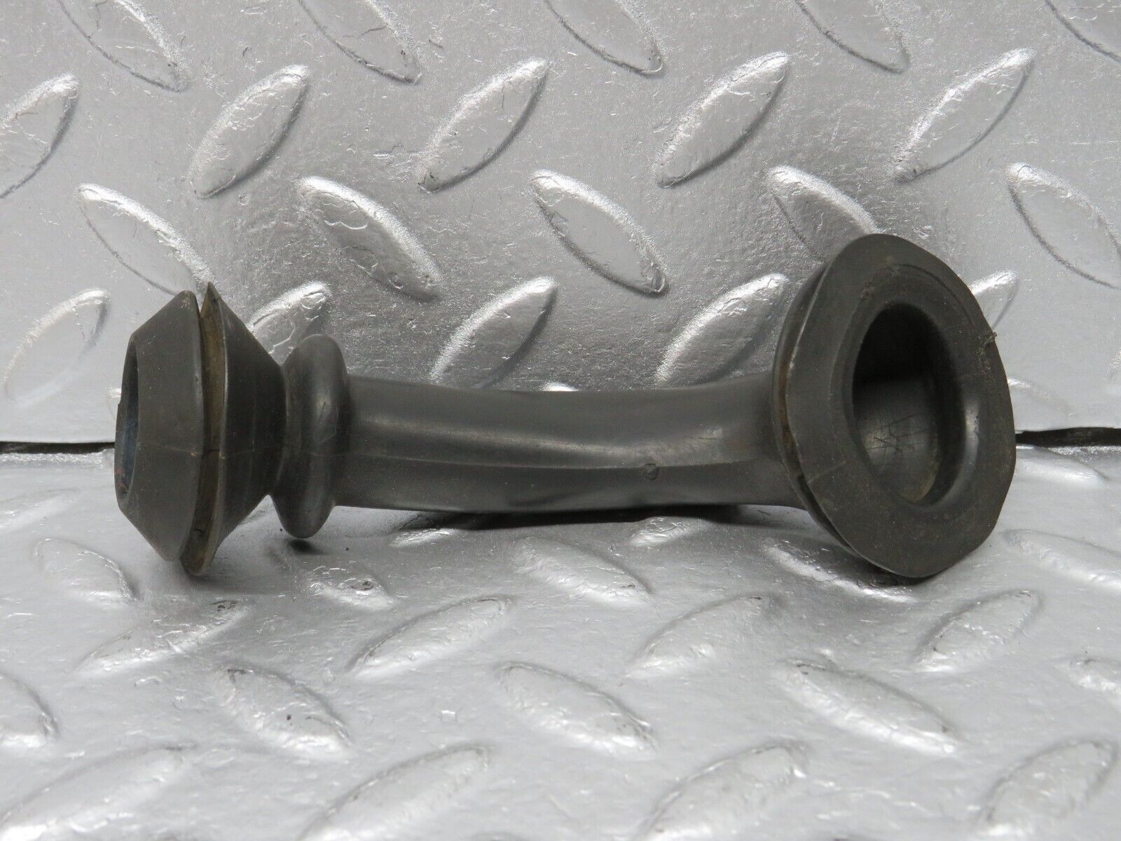 40331 Mercedes-Benz W110 230 Right Rubber Grommet Headlamp Cable 1105460085