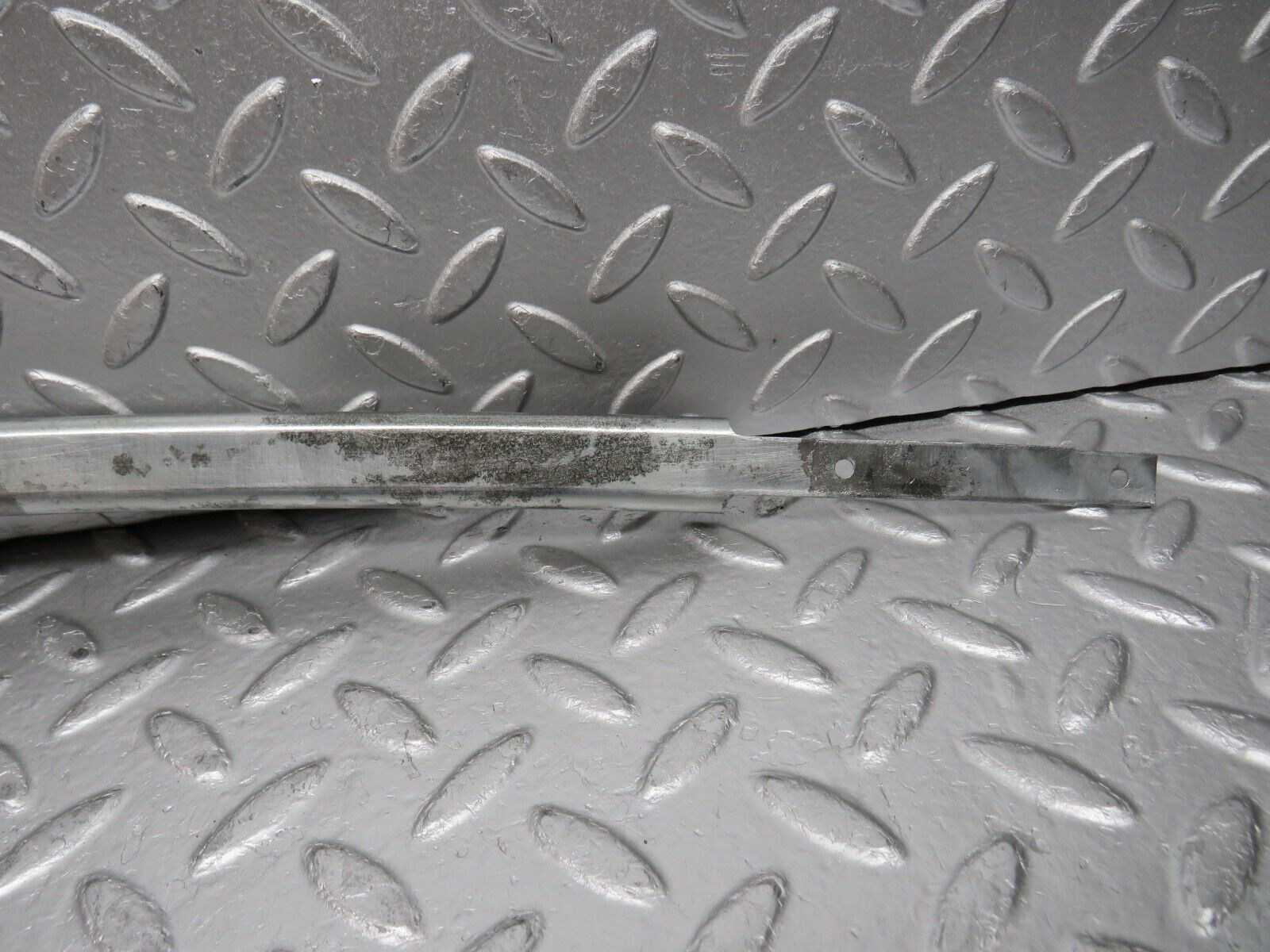 0701 Mercedes-Benz C107 350SLC Coupe Door Window Channel Front Right