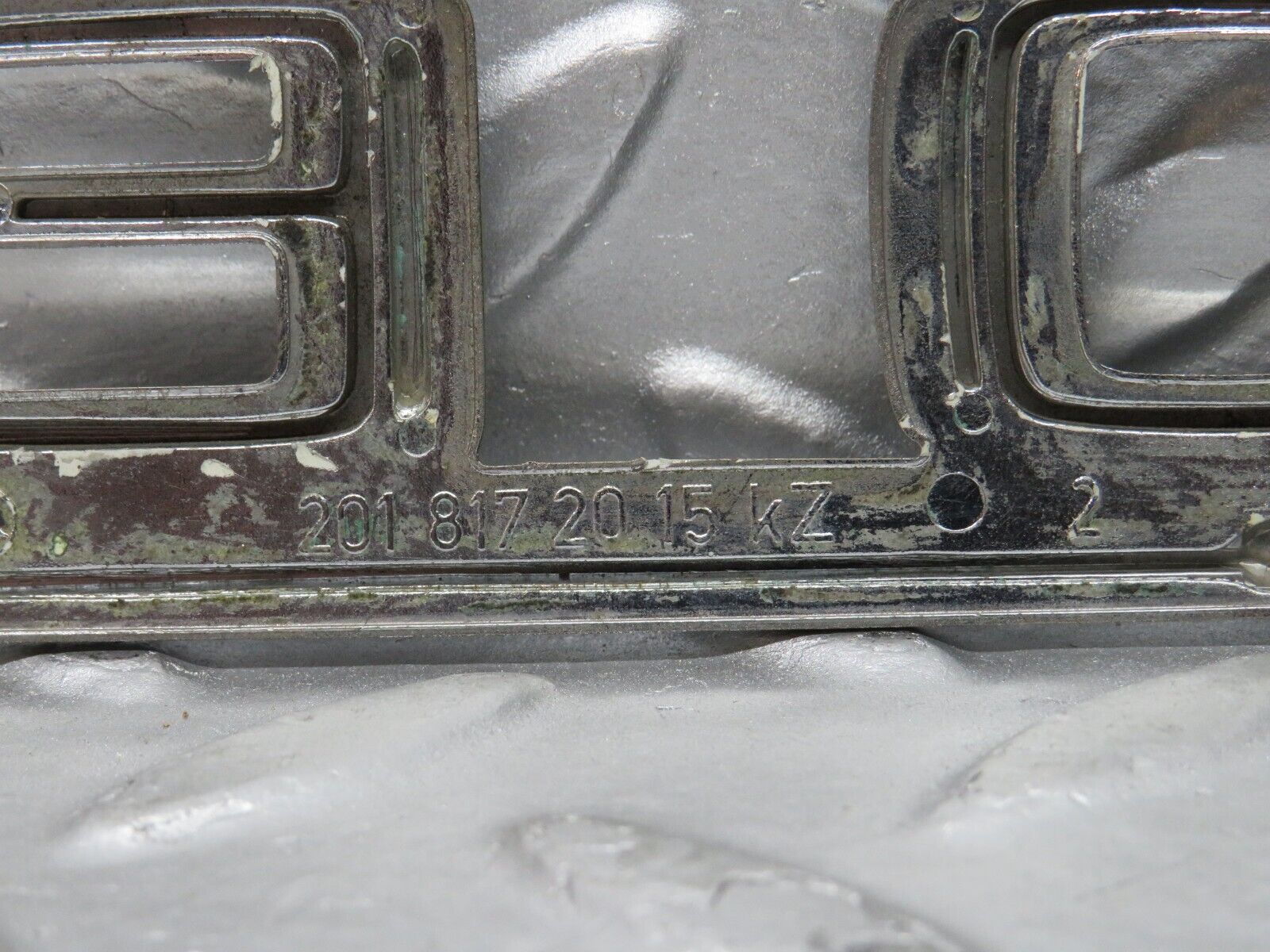 31815 Mercedes-Benz W201 190LE 1.8L 190E Trunk Badge Emblem 2018172015