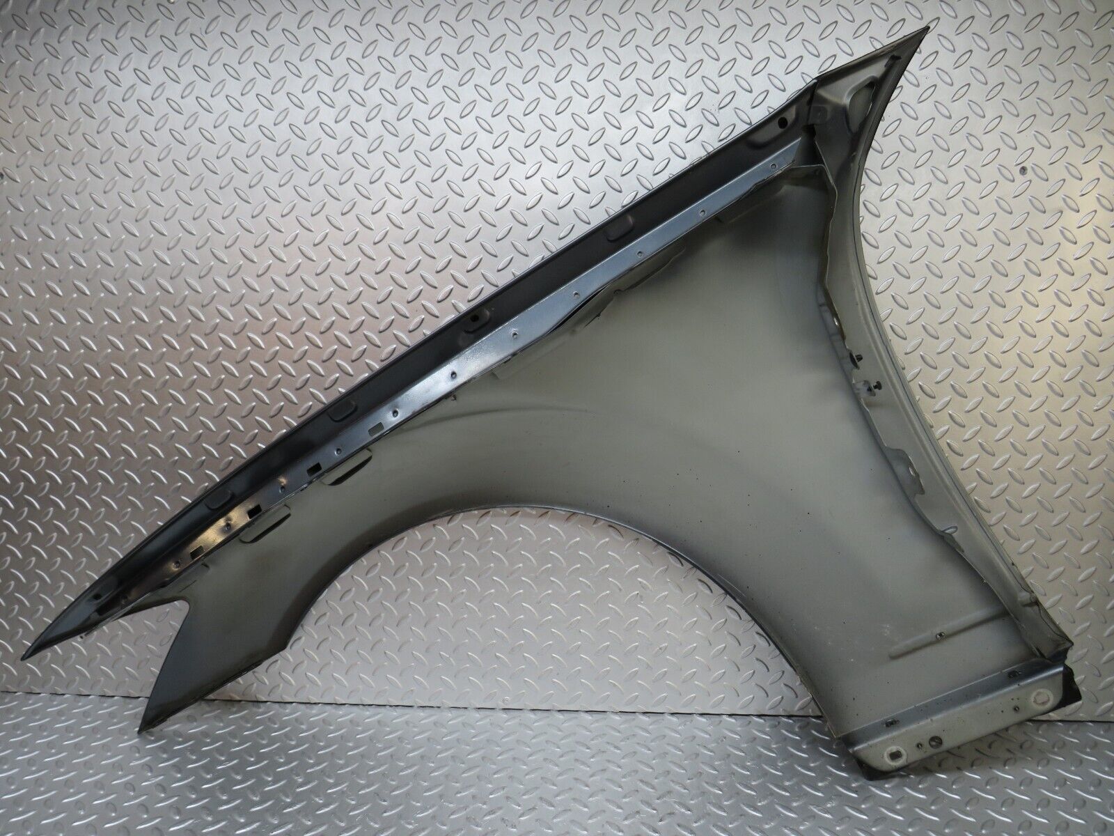 35093 Mercedes-Benz W221 Front Right Aluminium Wing Fender