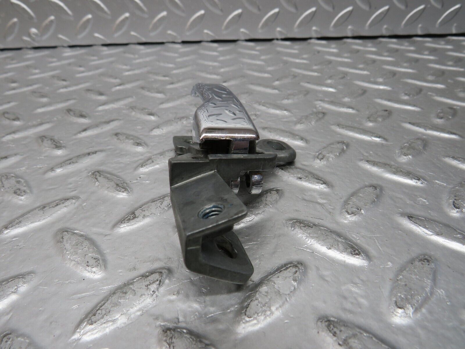 29690 Mercedes-Benz W123 230E Left Door Opener Door Handle 1237600161