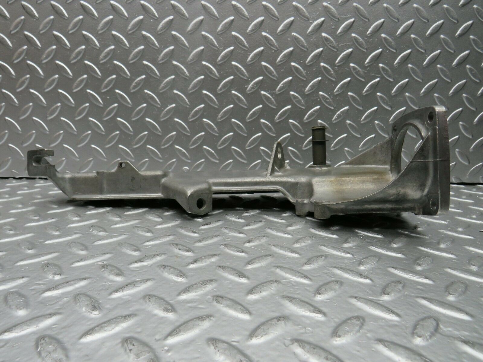 22683 Mercedes-Benz C107 450SLC Coupe Brake Pedal Bracket 1072941101