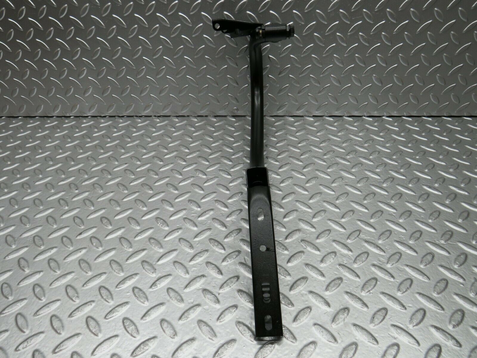 22519 Mercedes-Benz C124 E220 Coupe Trunk Hinge Left Side