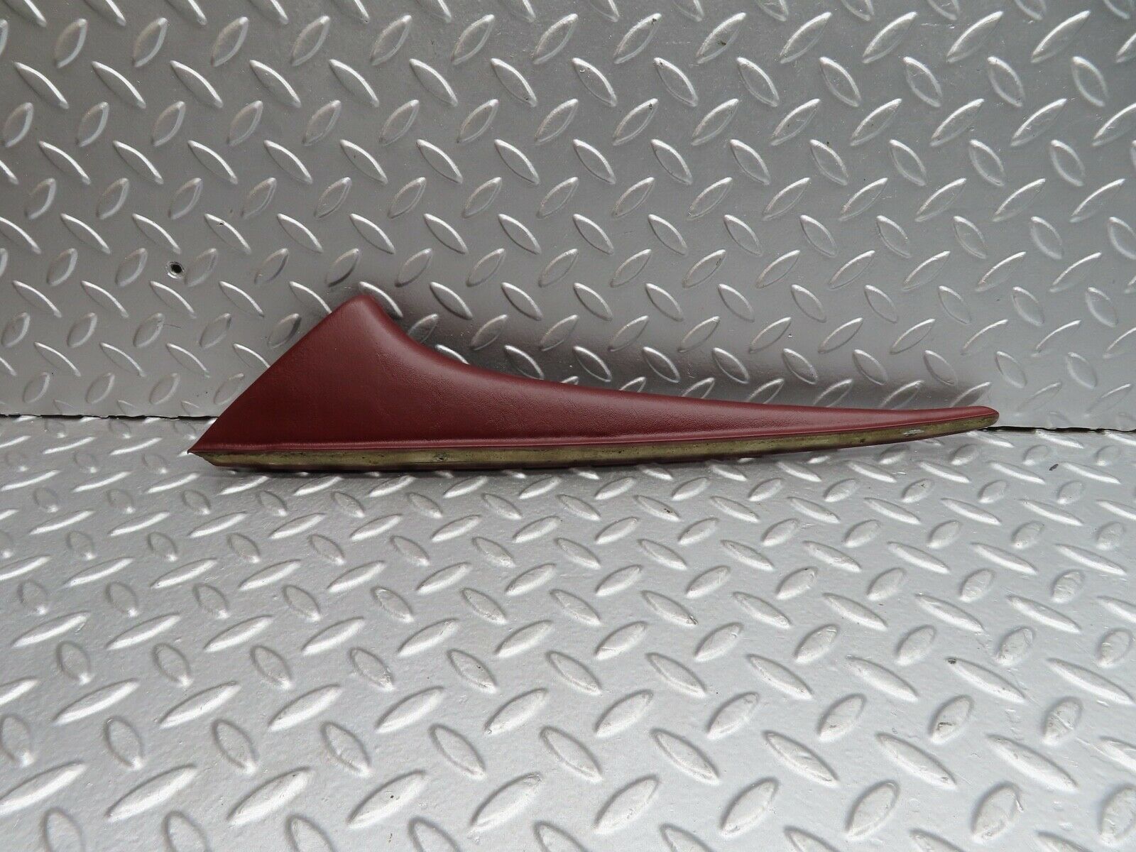 21424 Mercedes-Benz W126 300SE Rear Left Door Interior Trim Burgundy Red