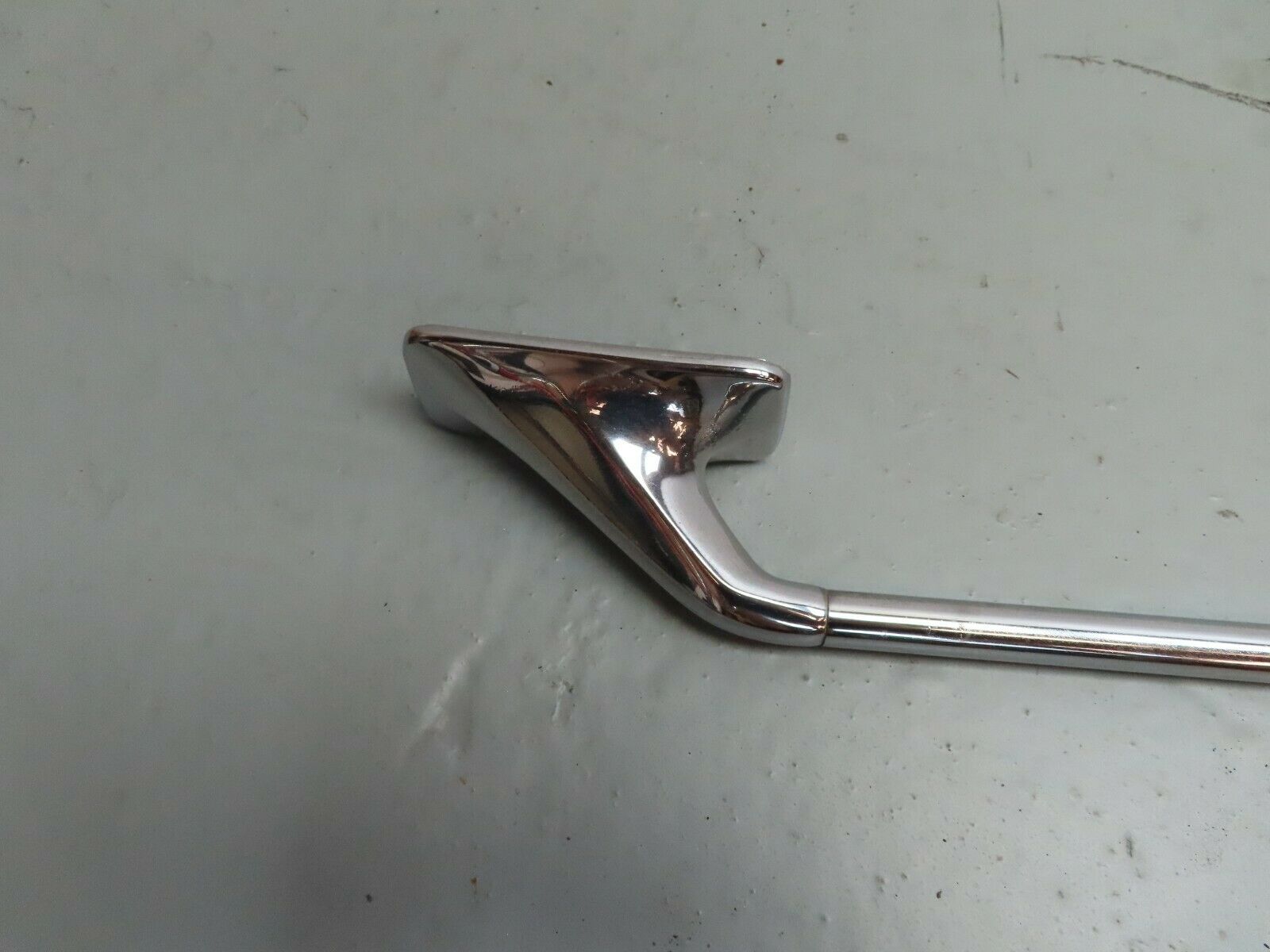 3795 Mercedes-Benz S123 200T Wagon Roof Bar Roof Rack Chrome Right