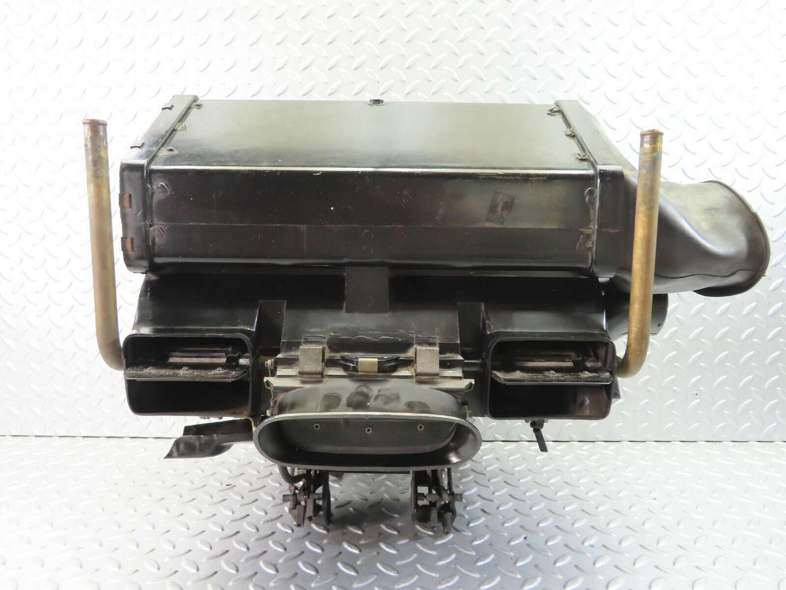 7483 Mercedes-Benz W116 450SE Heater Box Blower Housing