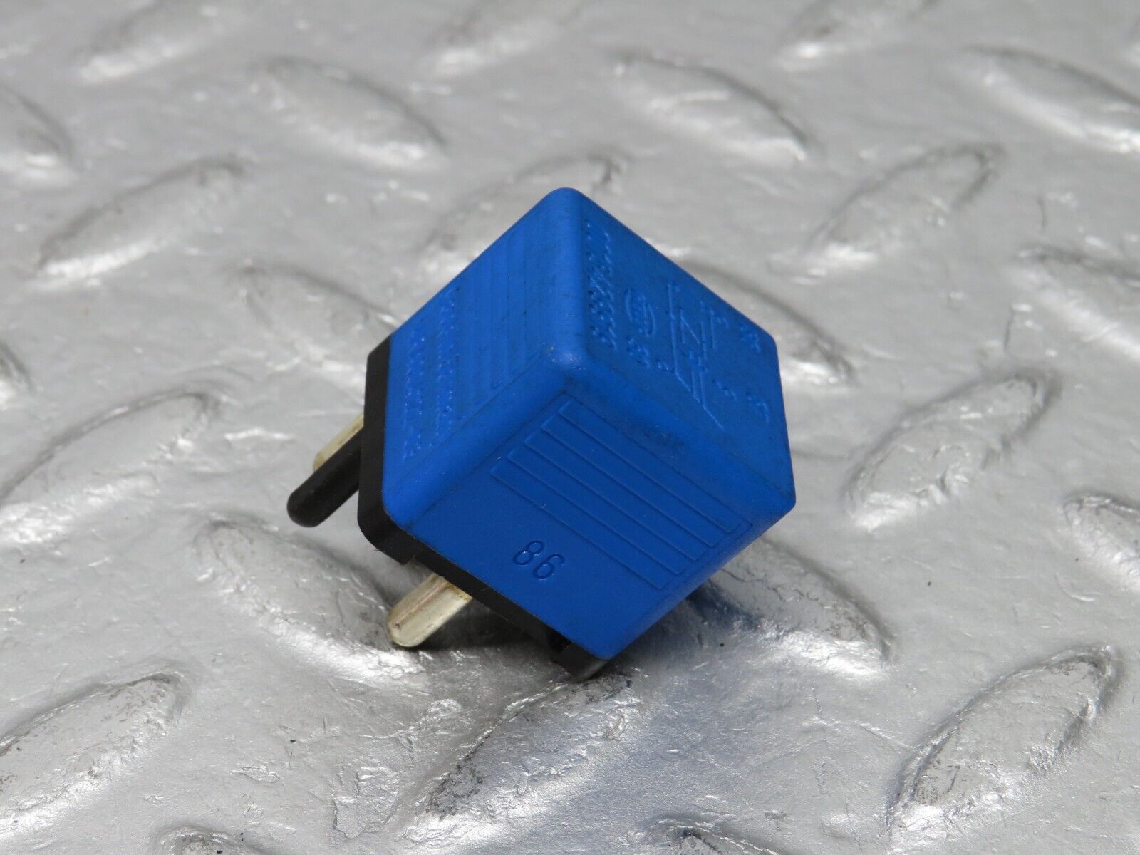 38538 Mercedes-Benz R129 280SL Coupe Multi Purpose Relay 0015429919