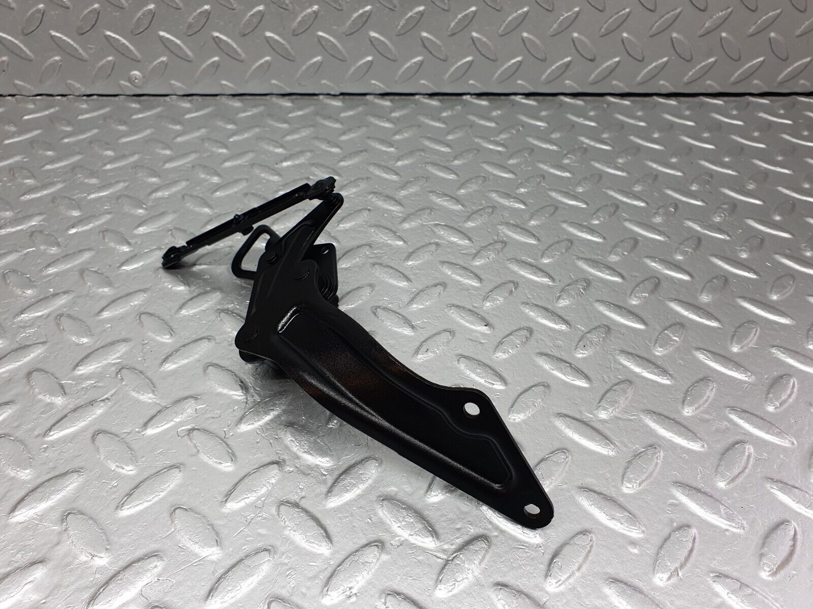 41506 Mercedes-Benz W124 200E Throttle Linkage