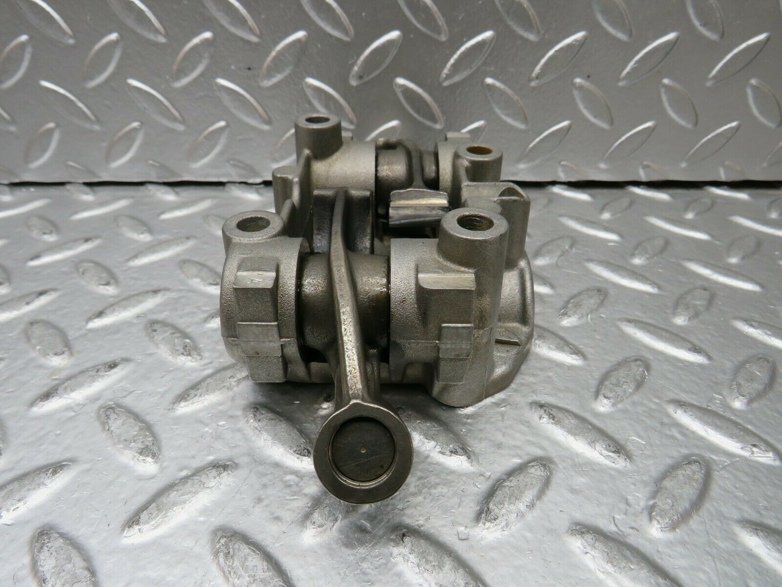 23070 Mercedes-Benz C123 230CE Coupe Rocker Arms Camshaft Bearing Block 1020510110