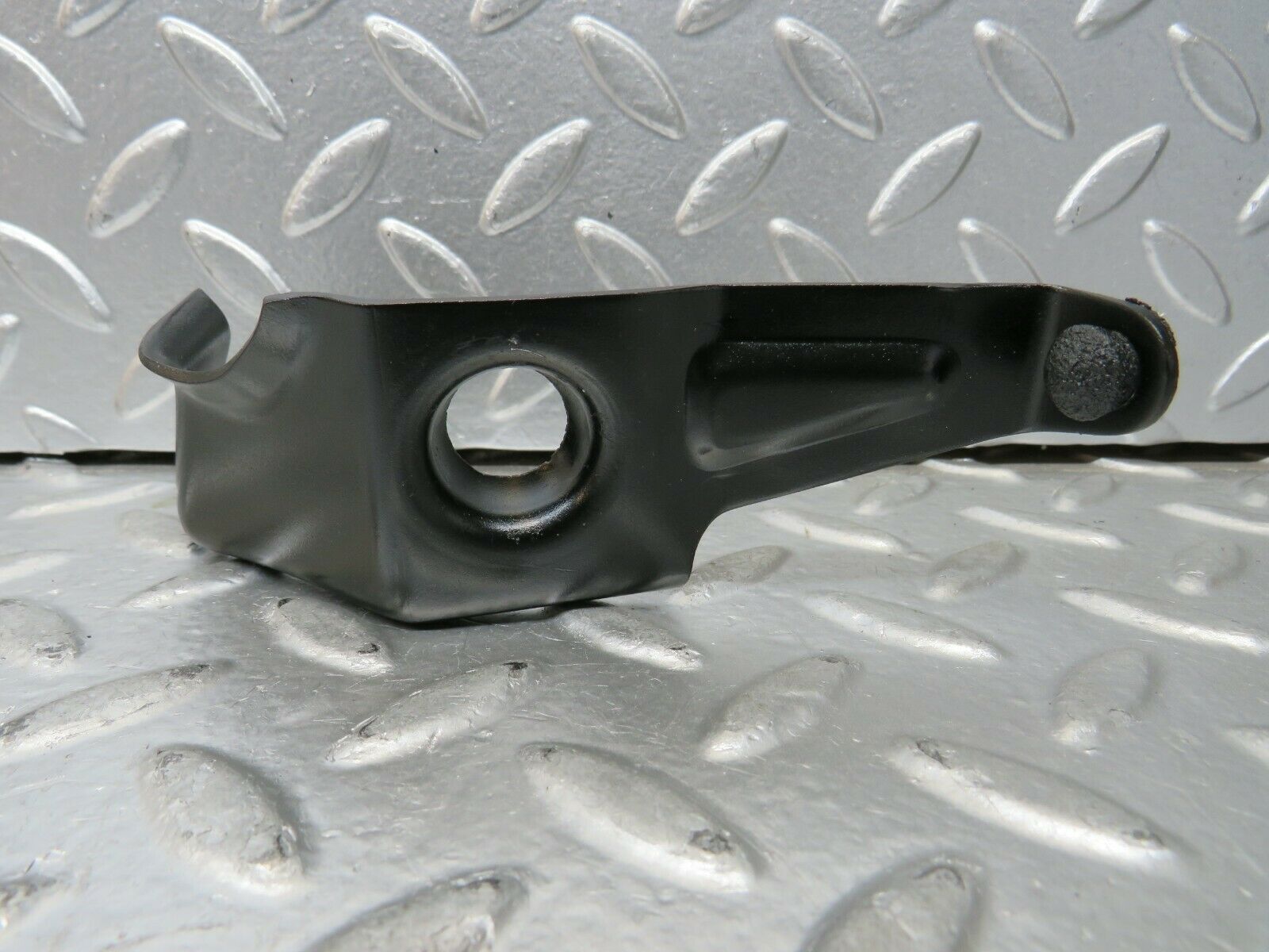 23401 Mercedes-Benz W116 350SE Throttle Linkage