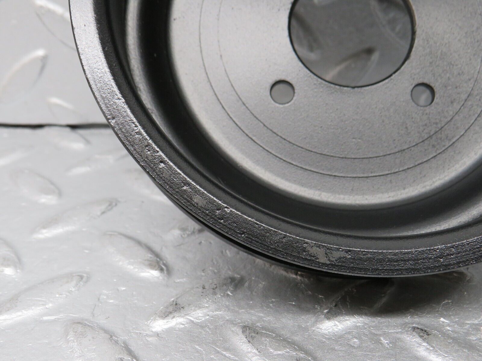 38545 Mercedes-Benz R129 280SL Coupe Engine Belt Pulley 1032050510