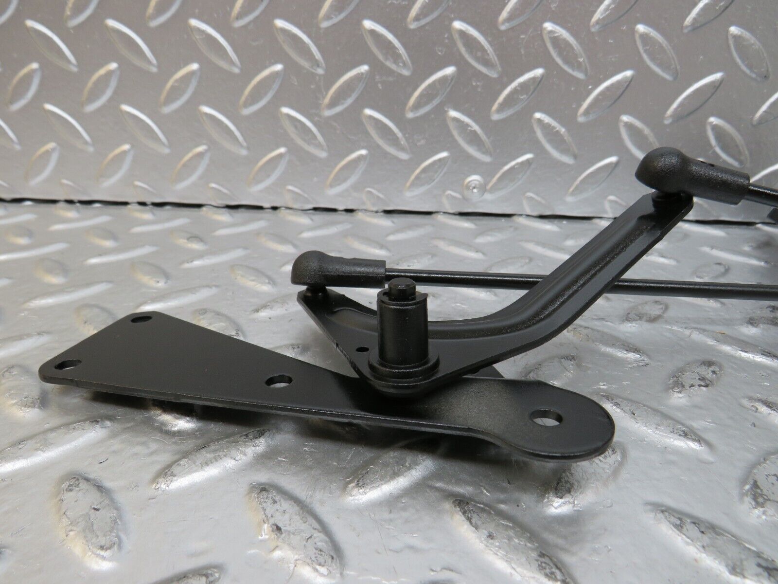 25380 Mercedes-Benz W201 190D Throttle Linkage