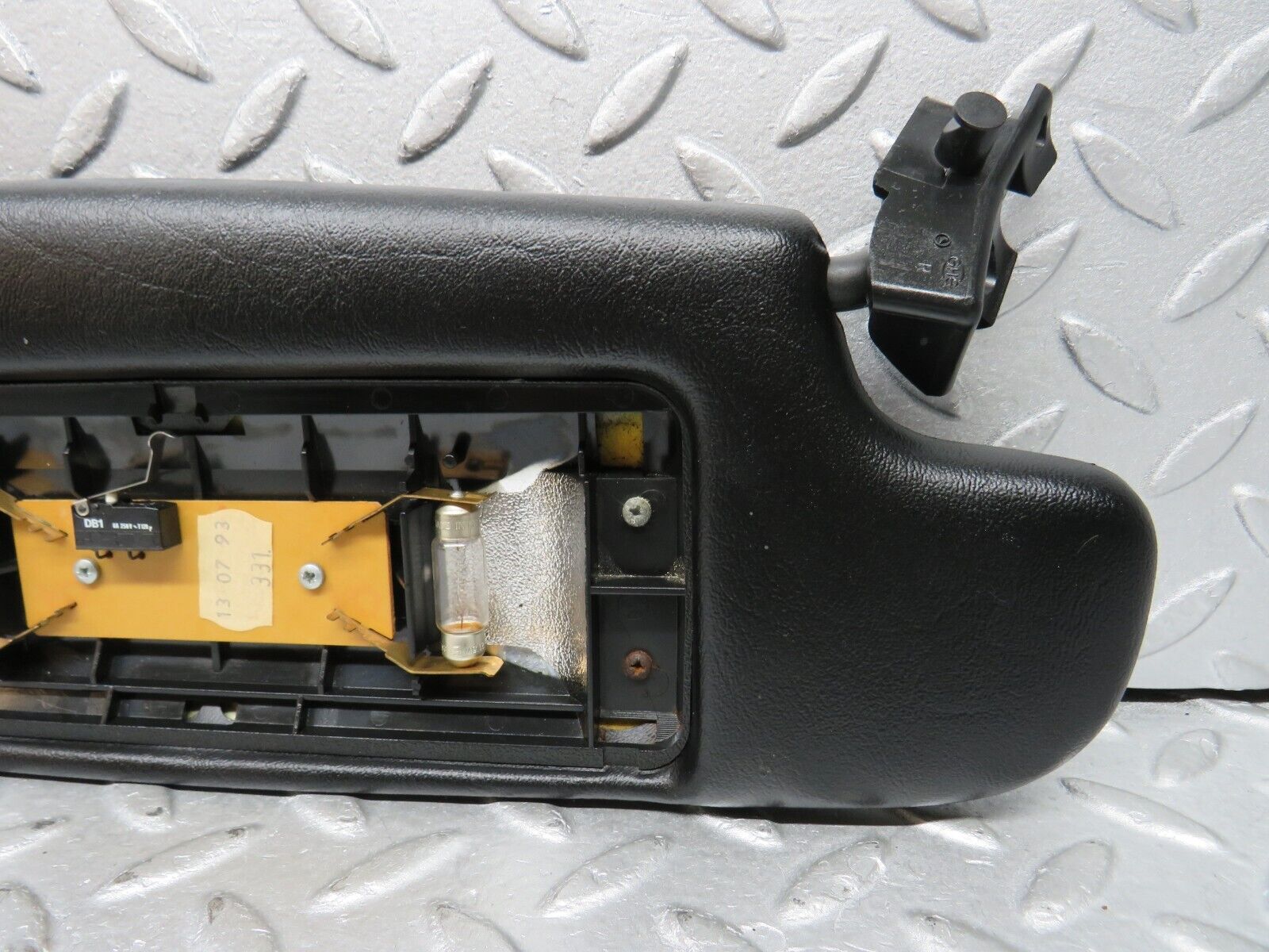 37783 Mercedes-Benz A124 320E Cabriolet Sun Visor Black Right